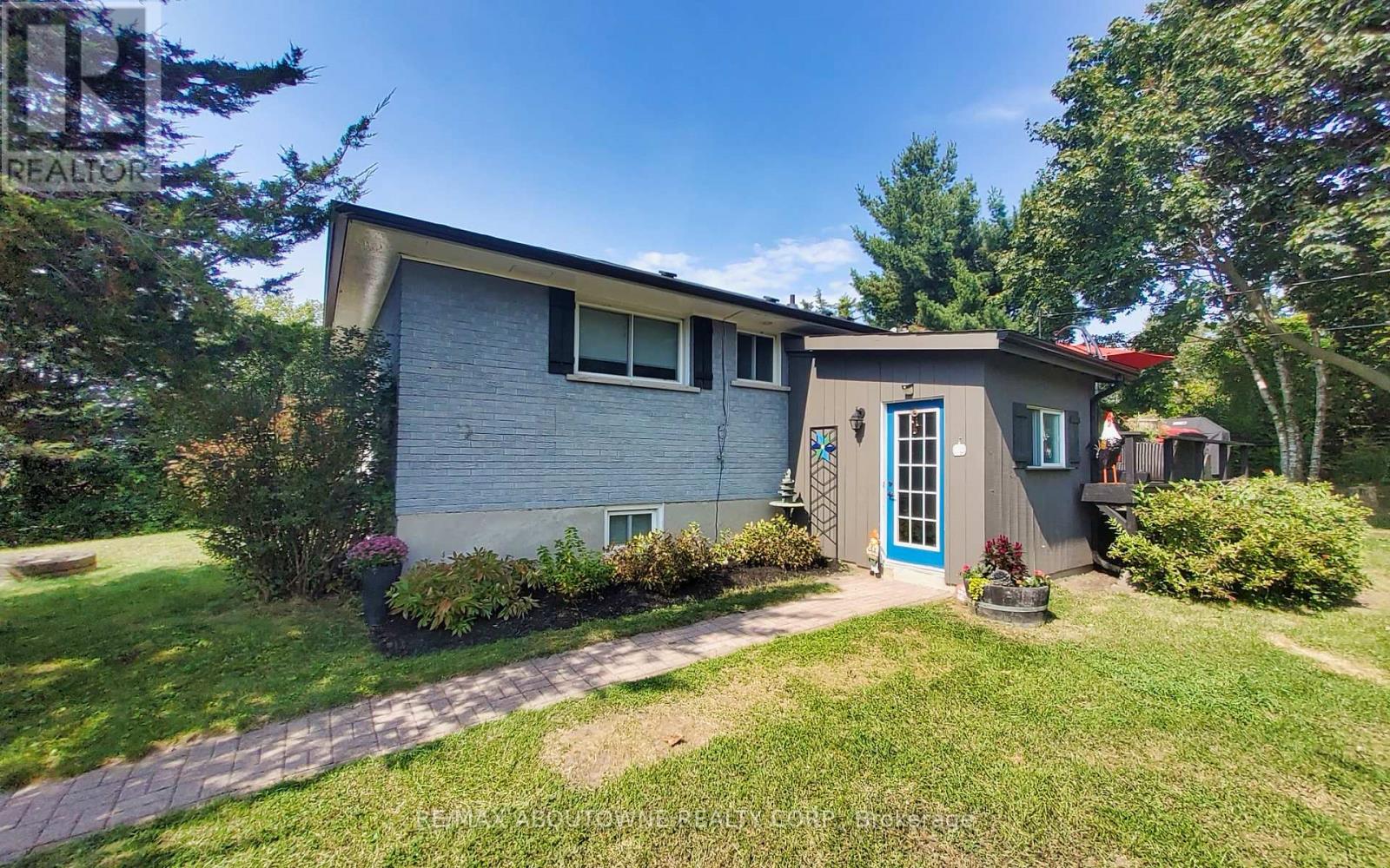 Property at 2386 4TH LINE image 2