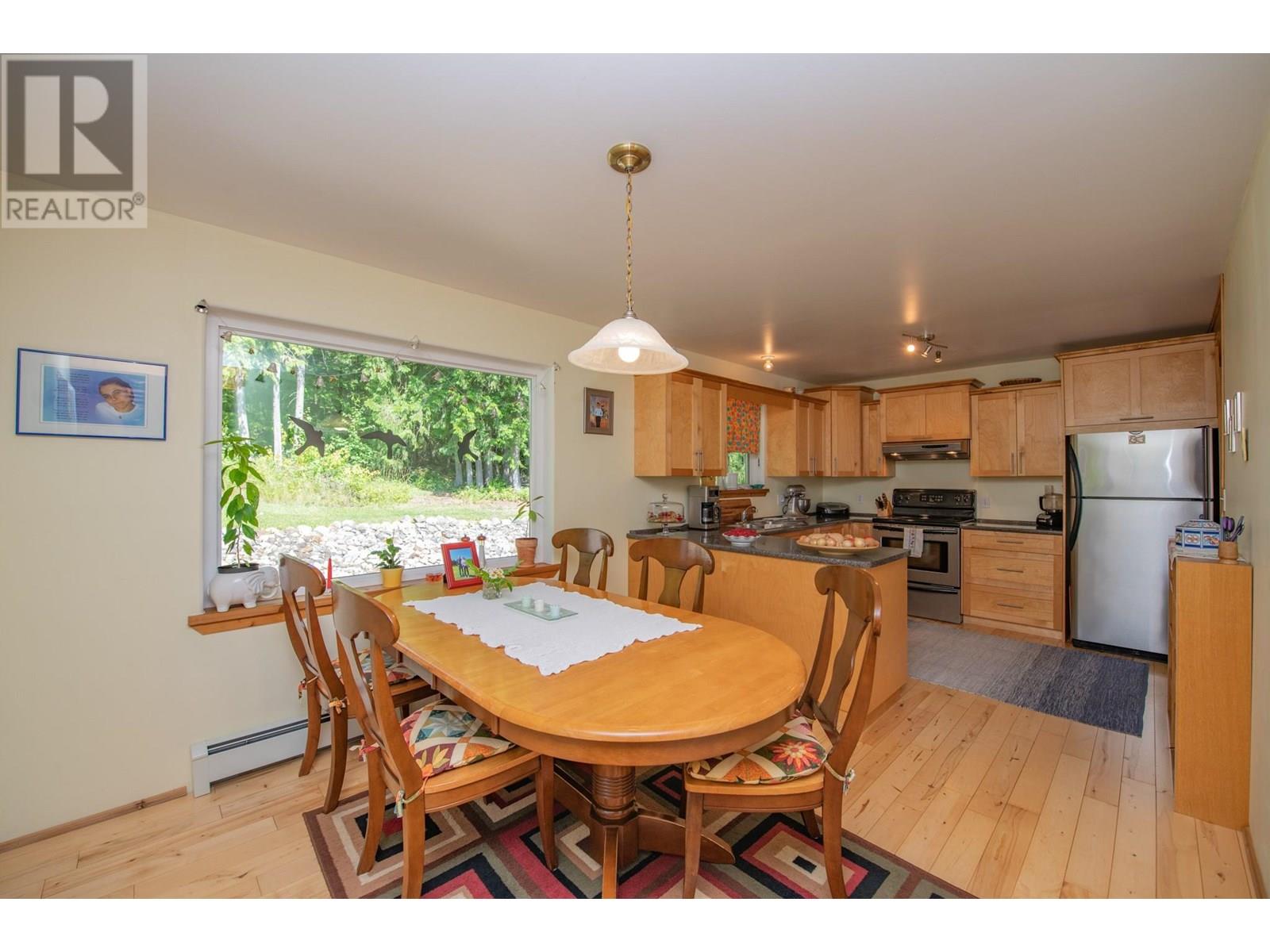 296 Trinity Valley Road, Lumby, British Columbia  V0E 2G4 - Photo 19 - 10357424