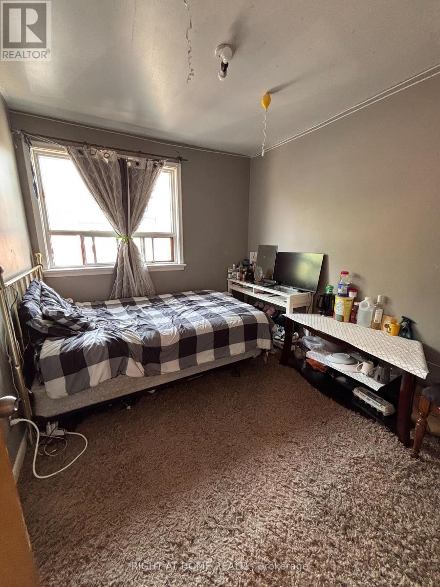 Property at 8 THISTLE DOWN BOULEVARD image 4