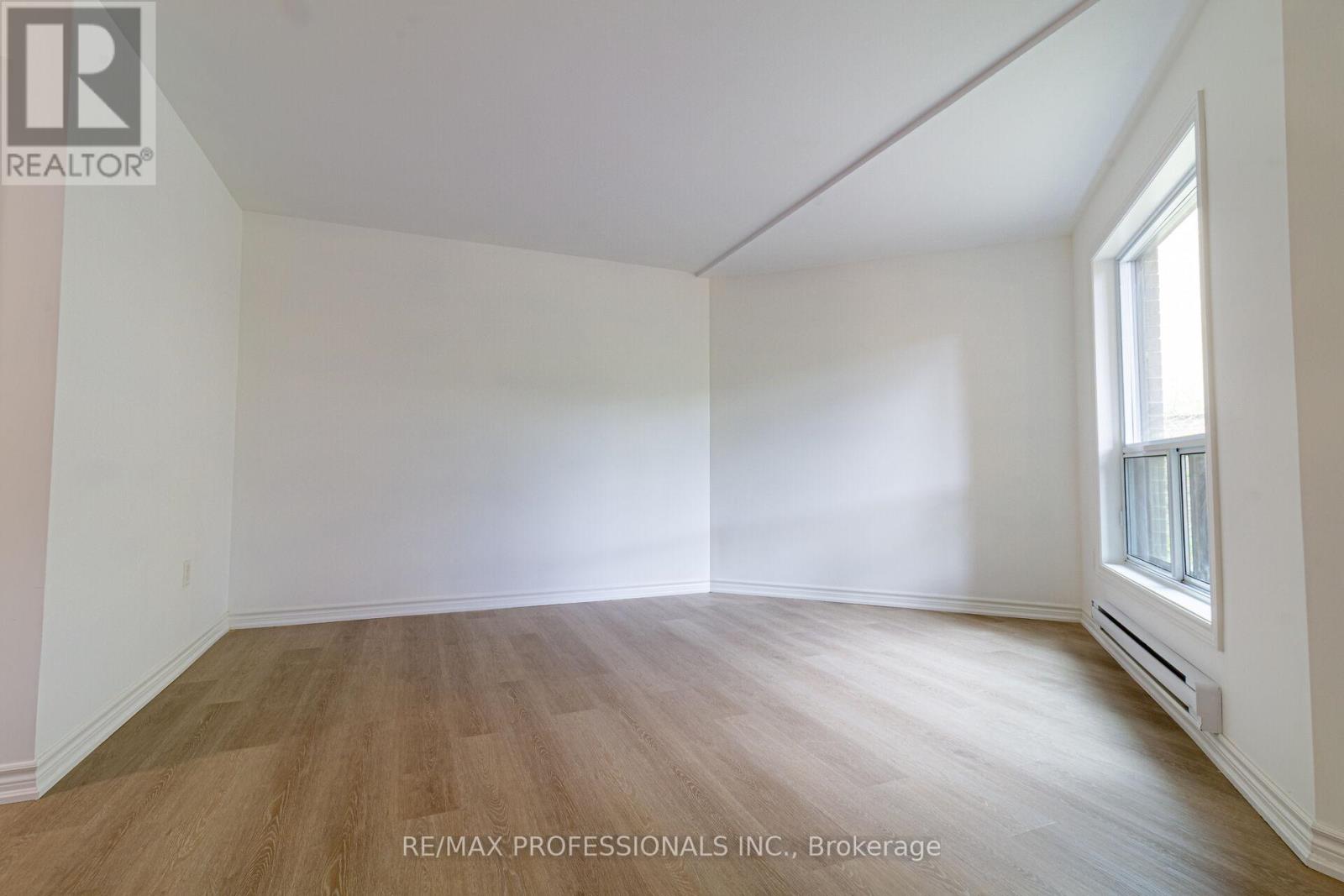49 - 2035 South Millway, Mississauga, Ontario  L5L 1R7 - Photo 5 - W12313478