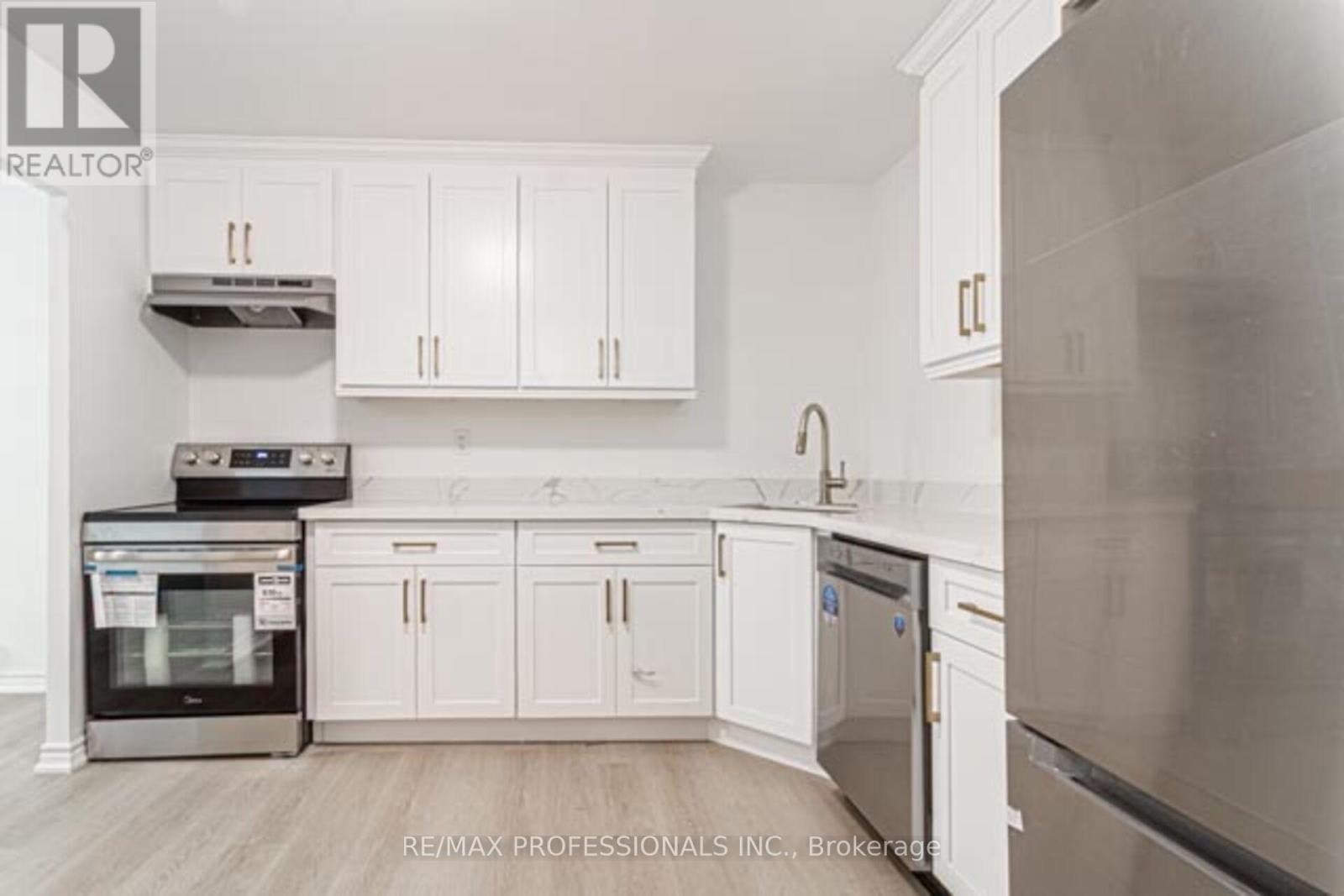 49 - 2035 South Millway, Mississauga, Ontario  L5L 1R7 - Photo 7 - W12313478