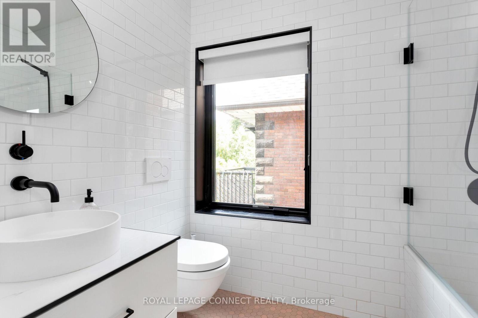 59 Fuller Avenue, Toronto (Roncesvalles), Ontario  M6R 2C4 - Photo 27 - W12311909
