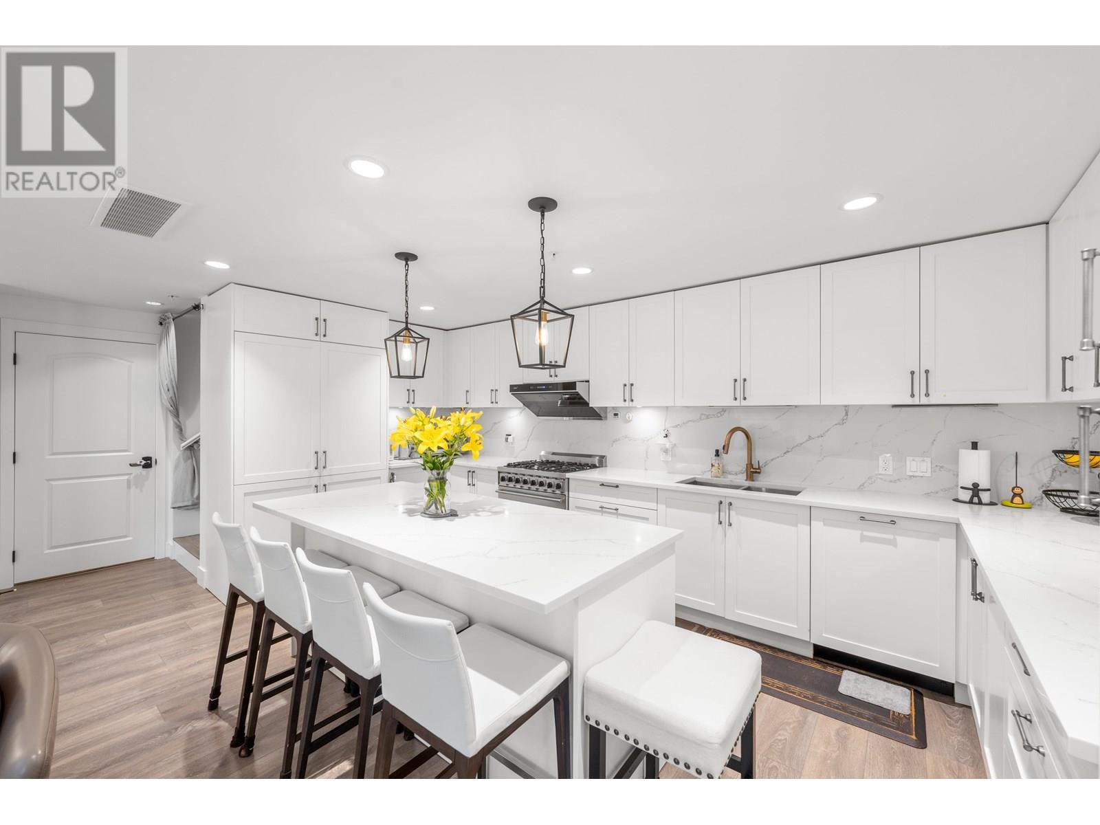 451 W 63rd Avenue, Vancouver, British Columbia  V5X 0J1 - Photo 11 - R3031376