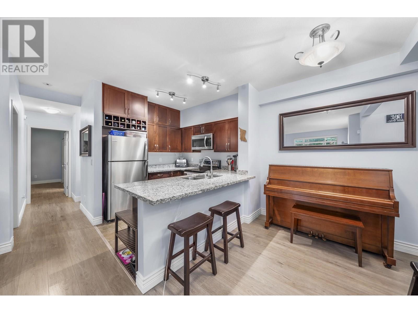 72 15 Forest Park Way, Port Moody, British Columbia  V3H 5G7 - Photo 7 - R3031626