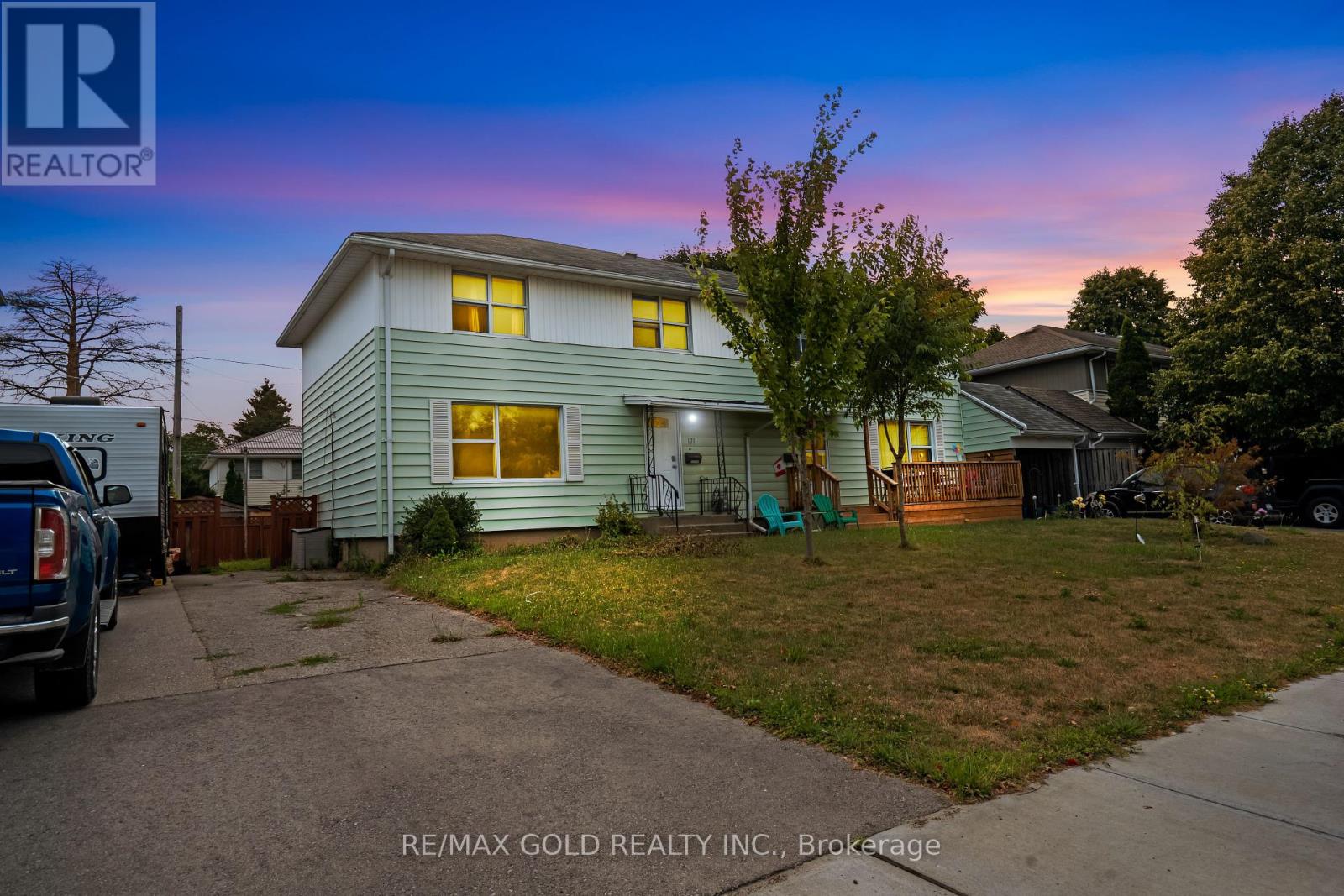 Property at 171 RHINE AVENUE image 2
