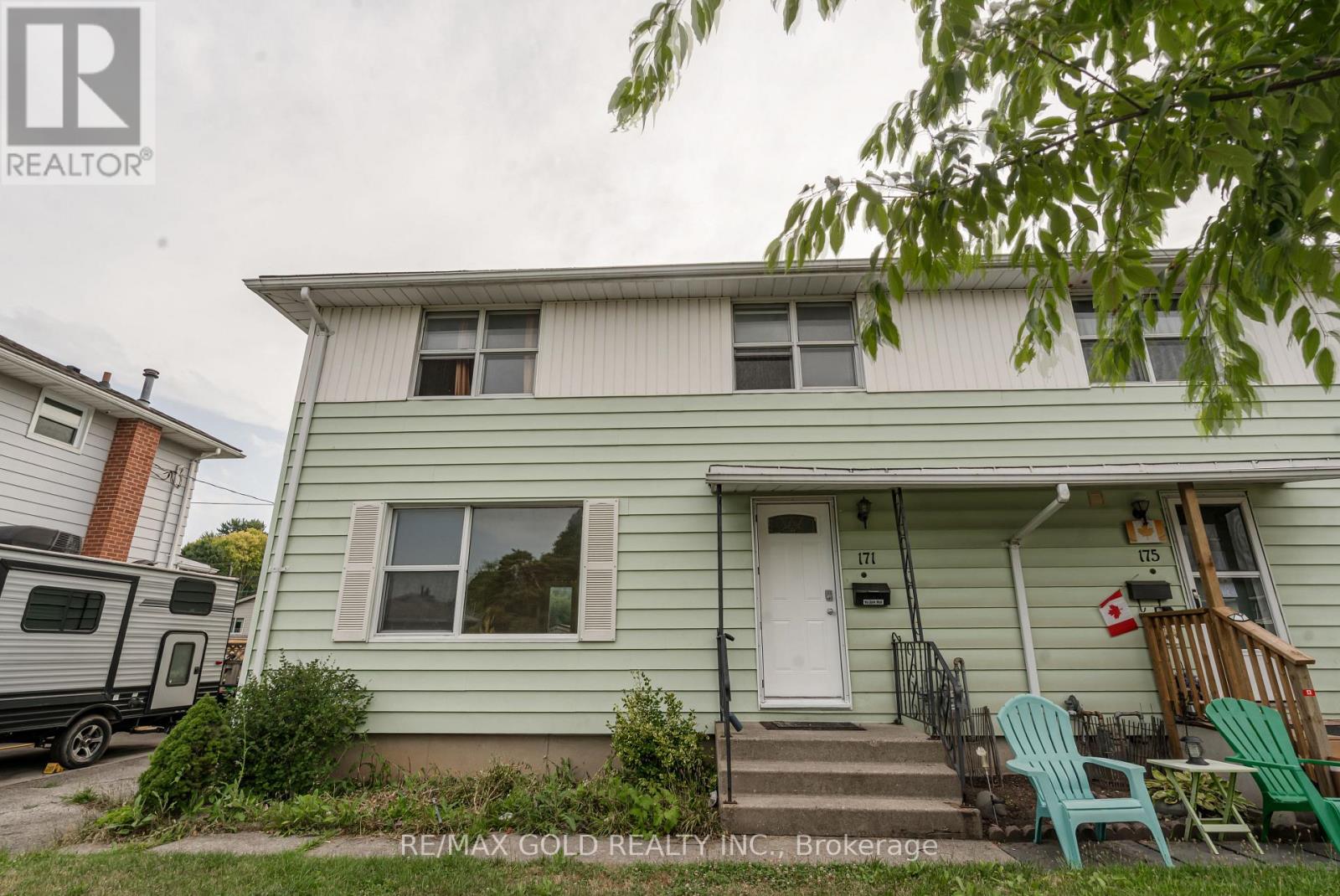 Property at 171 RHINE AVENUE image 3