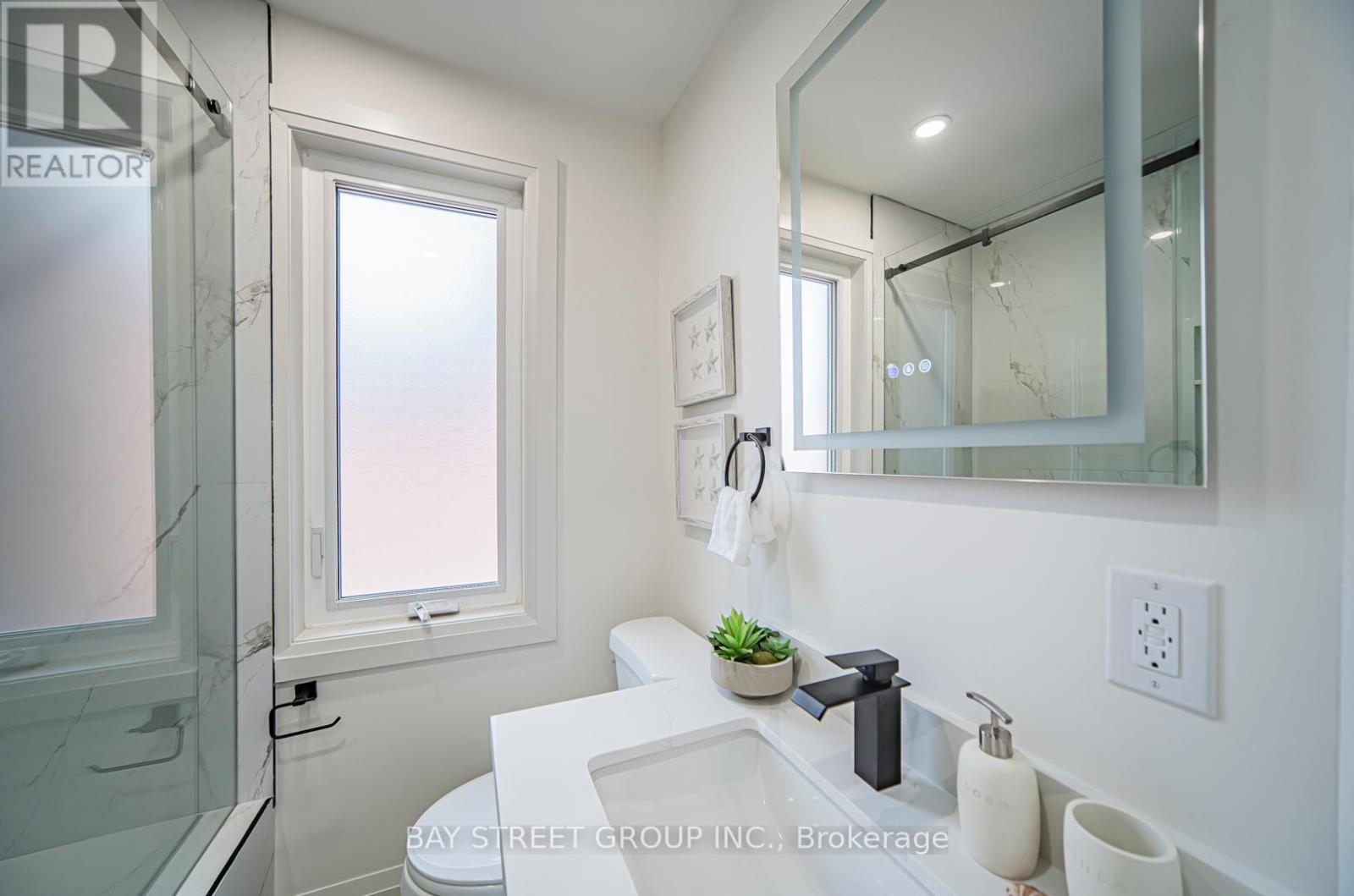 126 Grace Street, Toronto, Ontario  M6J 2S2 - Photo 22 - C12313563
