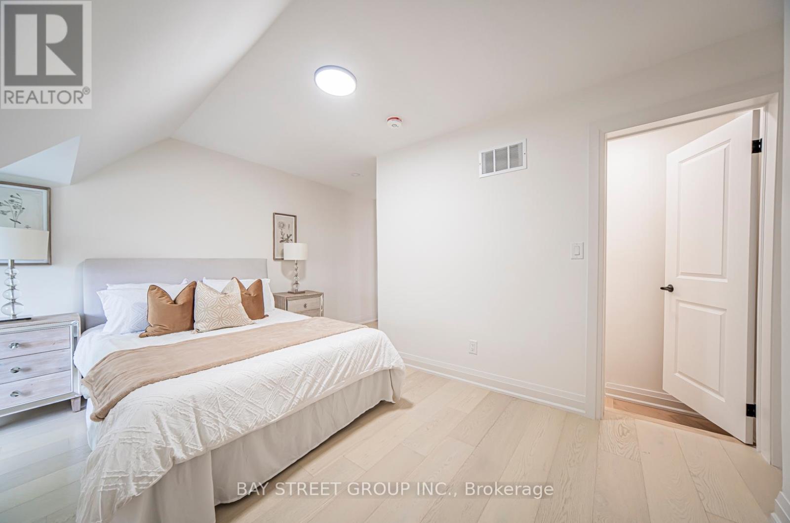 126 Grace Street, Toronto, Ontario  M6J 2S2 - Photo 26 - C12313563