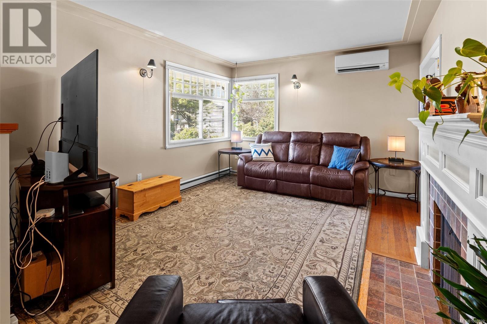 Property at 1914 Leighton Rd image 5