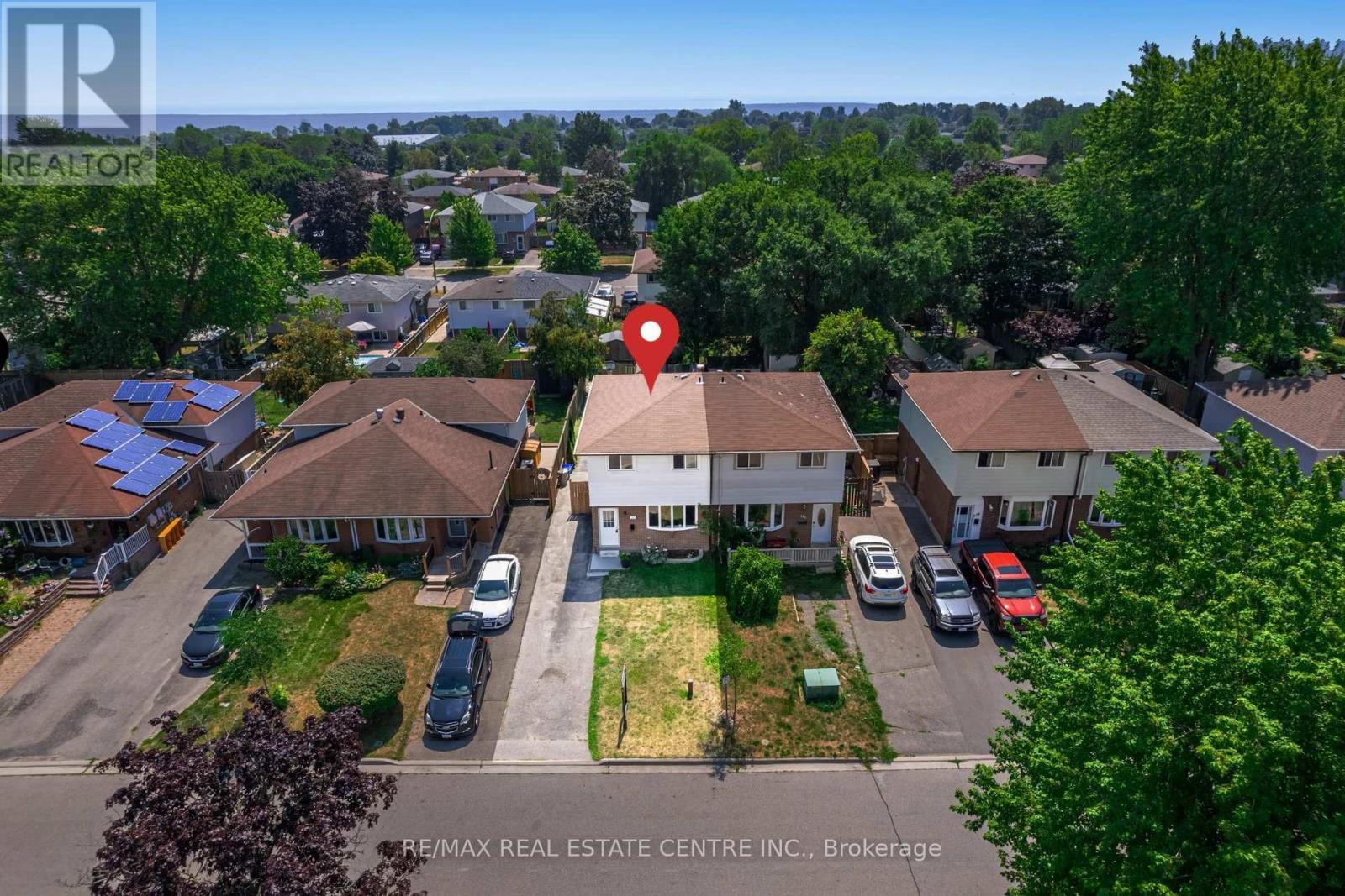 Property at 244 KINMOUNT CRESCENT image 2