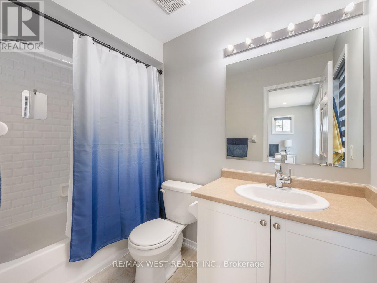 60 Utopia Way, Brampton, Ontario  L6P 0X1 - Photo 30 - W12302381