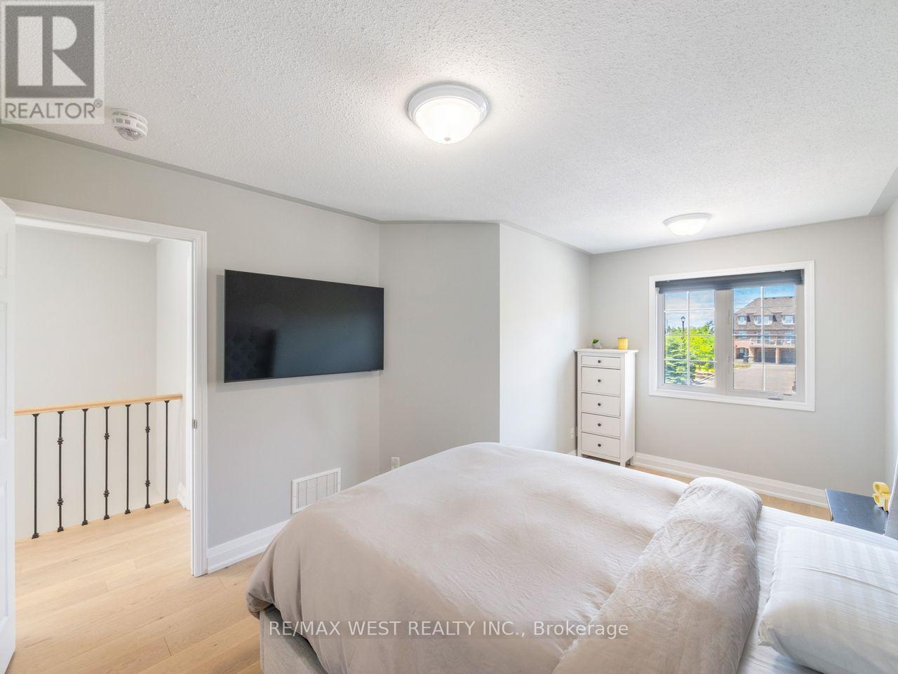 60 Utopia Way, Brampton, Ontario  L6P 0X1 - Photo 35 - W12302381