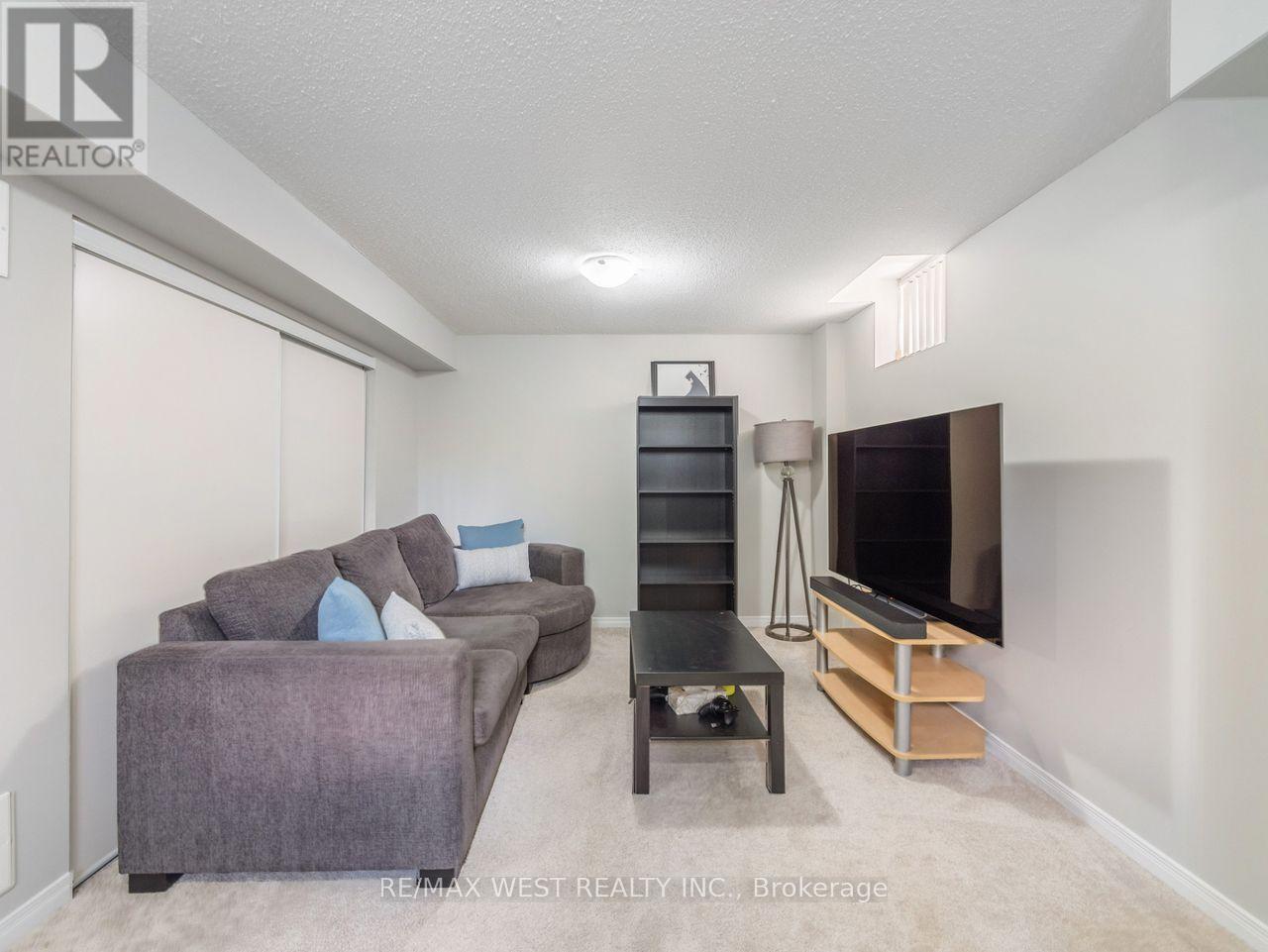 60 Utopia Way, Brampton, Ontario  L6P 0X1 - Photo 40 - W12302381