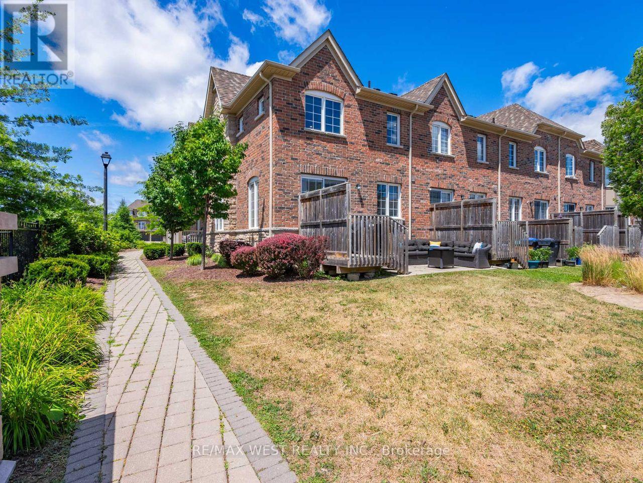 60 Utopia Way, Brampton, Ontario  L6P 0X1 - Photo 47 - W12302381