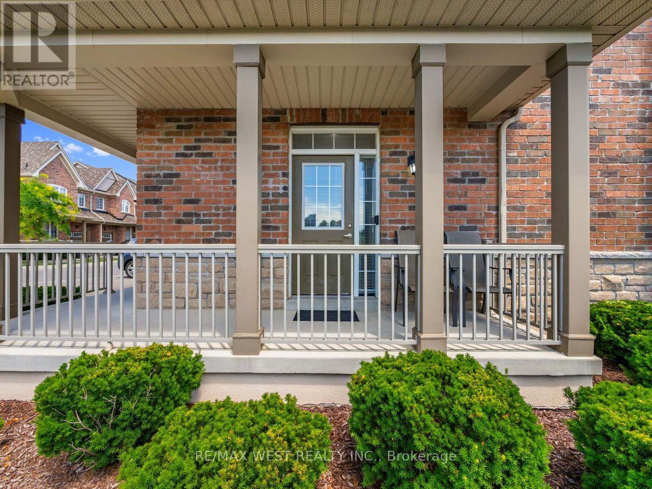 60 Utopia Way, Brampton, Ontario  L6P 0X1 - Photo 6 - W12302381