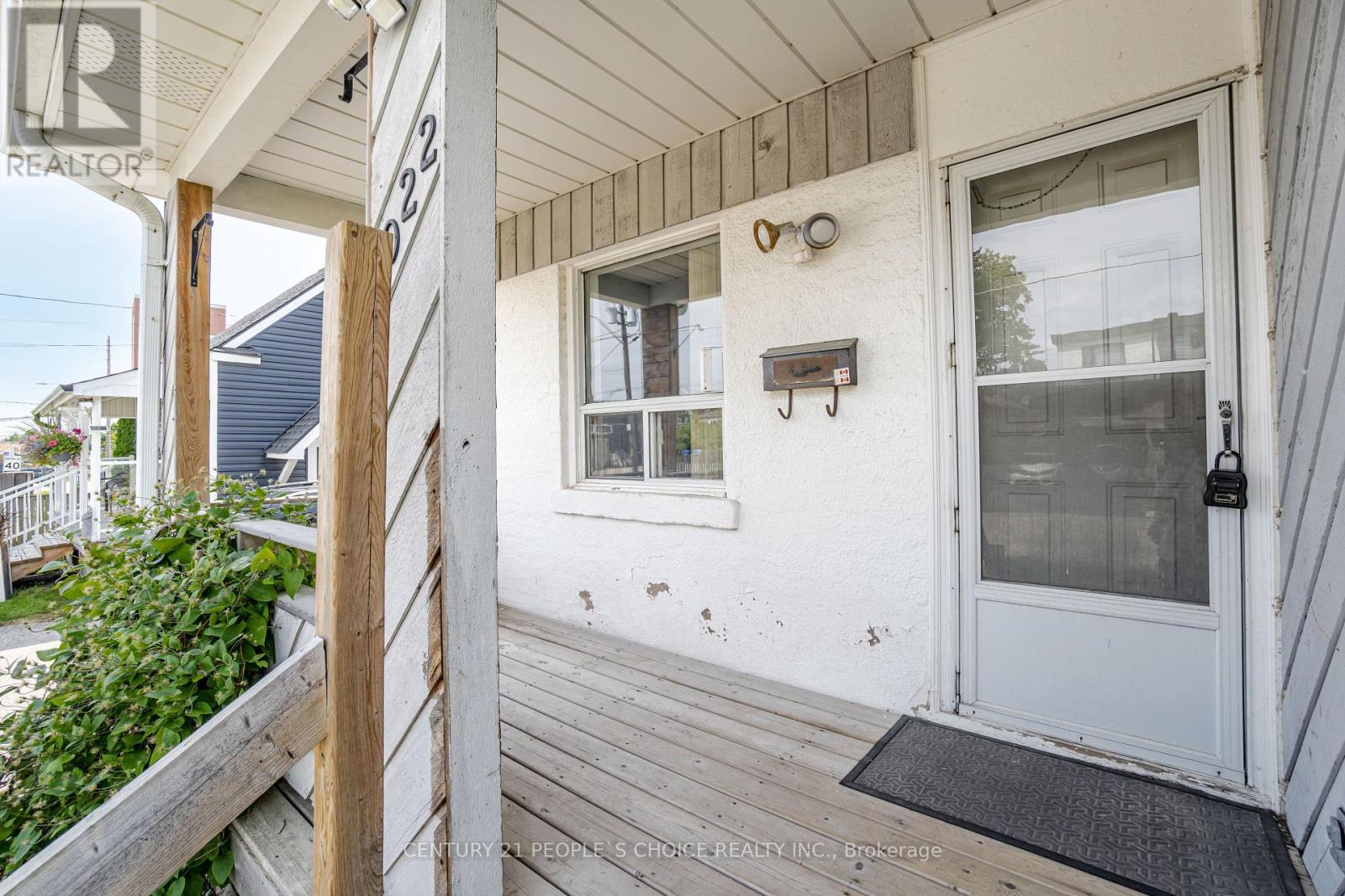 Property at 1022 EDGELEIGH AVENUE image 5