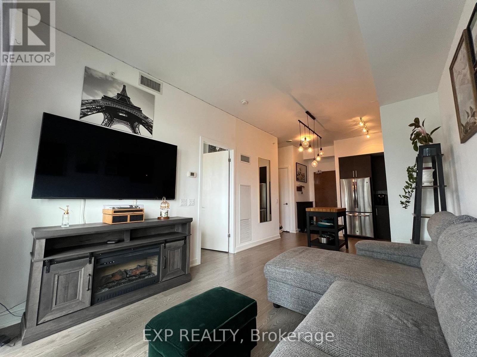 3007 - 2212 Lake Shore Boulevard W, Toronto, Ontario  M8V 0C2 - Photo 6 - W12313571