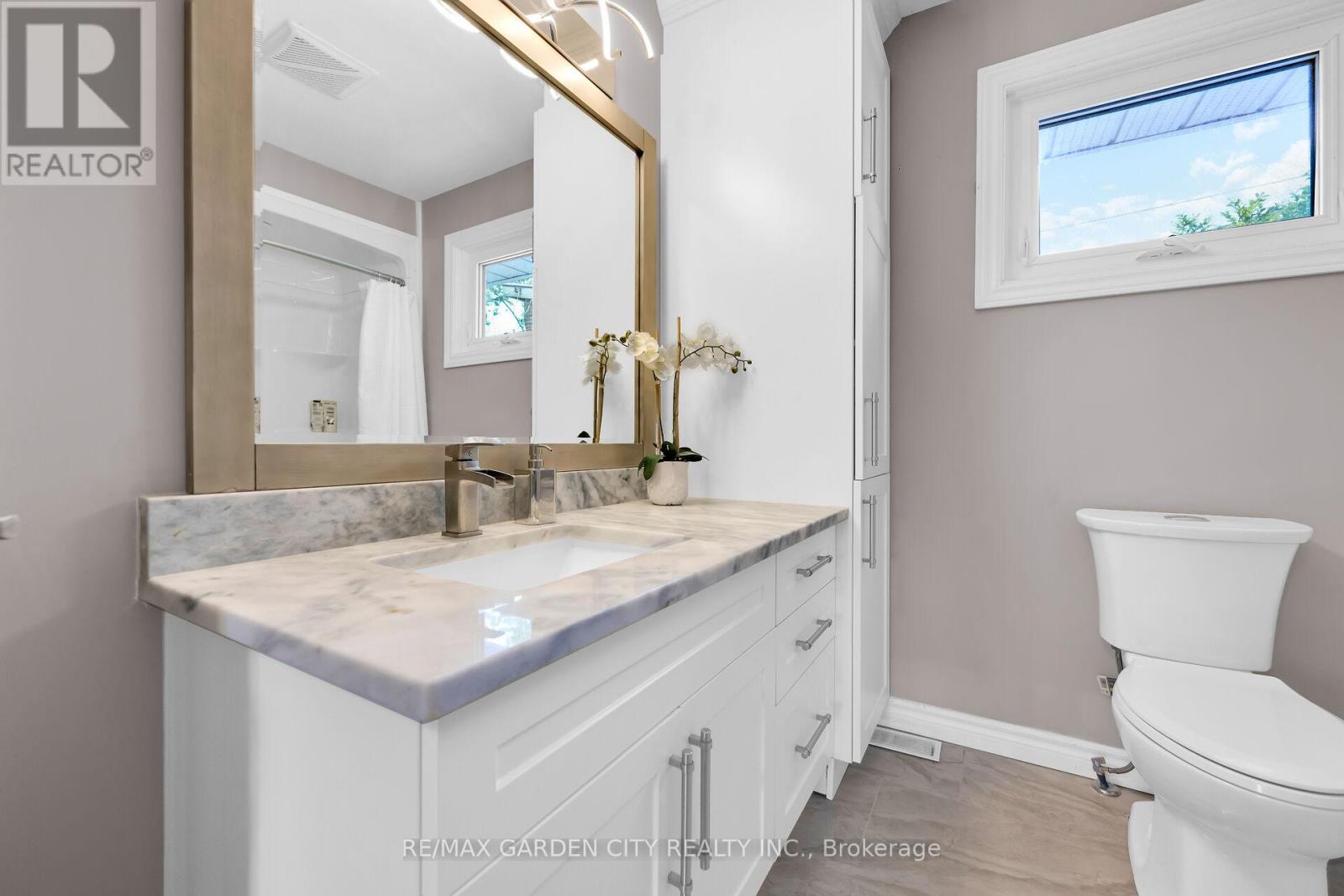8 Bendamere Drive, Grimsby, Ontario  L3M 2N3 - Photo 24 - X12313550