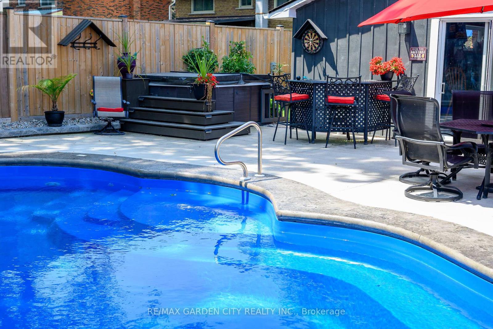 8 Bendamere Drive, Grimsby, Ontario  L3M 2N3 - Photo 43 - X12313550