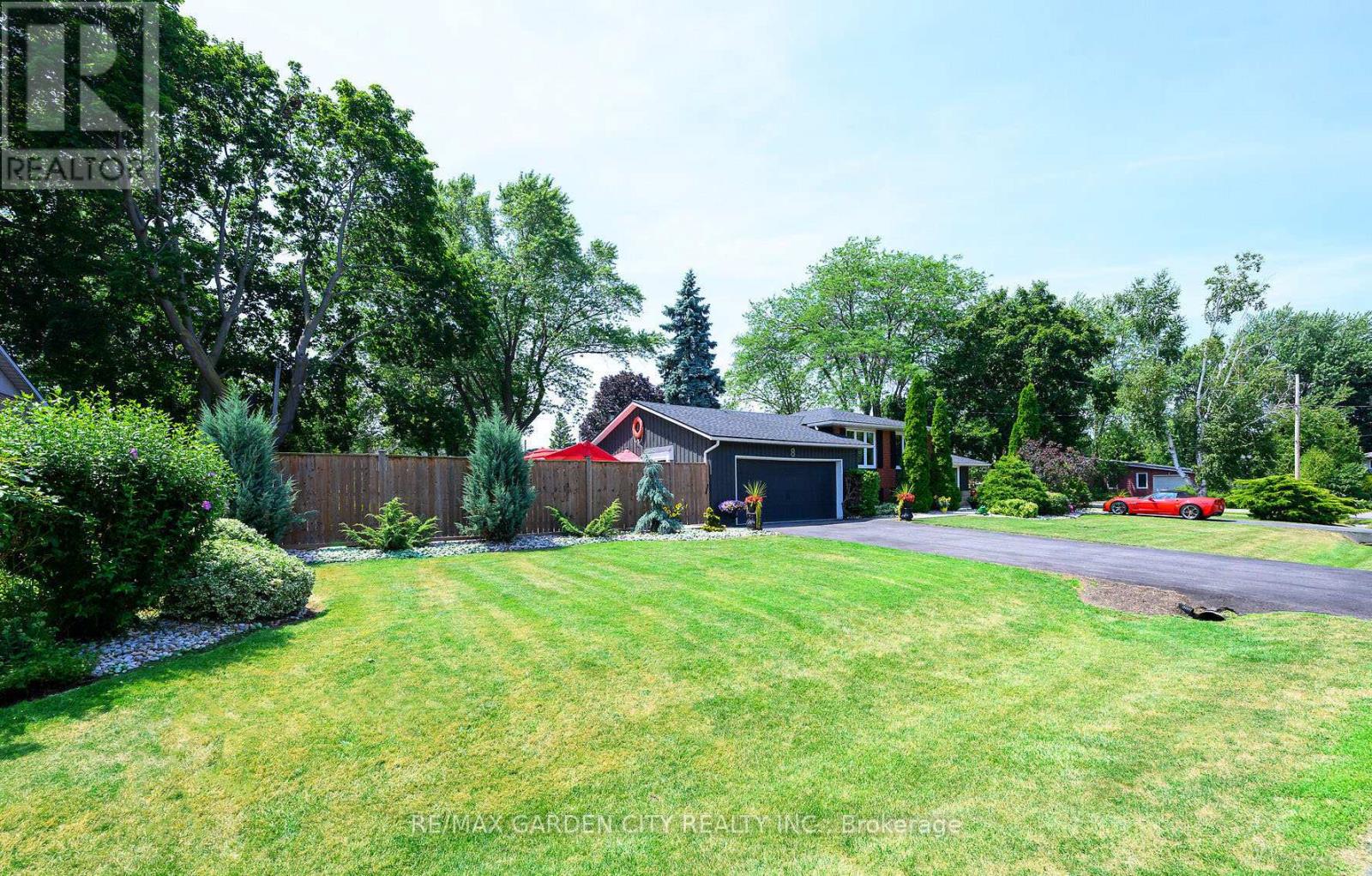 8 Bendamere Drive, Grimsby, Ontario  L3M 2N3 - Photo 46 - X12313550
