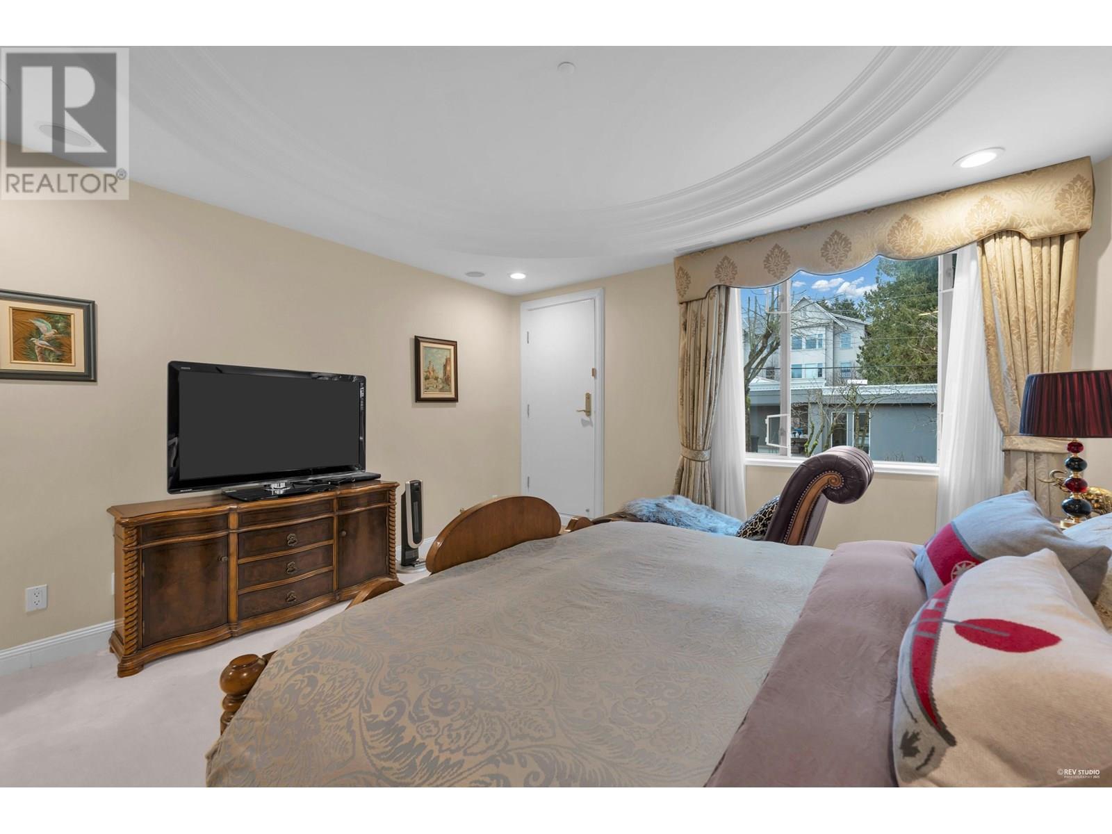 Listing Picture 19 of 31 : 6566 CHURCHILL STREET, Vancouver / 溫哥華 - 魯藝地產 Yvonne Lu Group - MLS Medallion Club Member