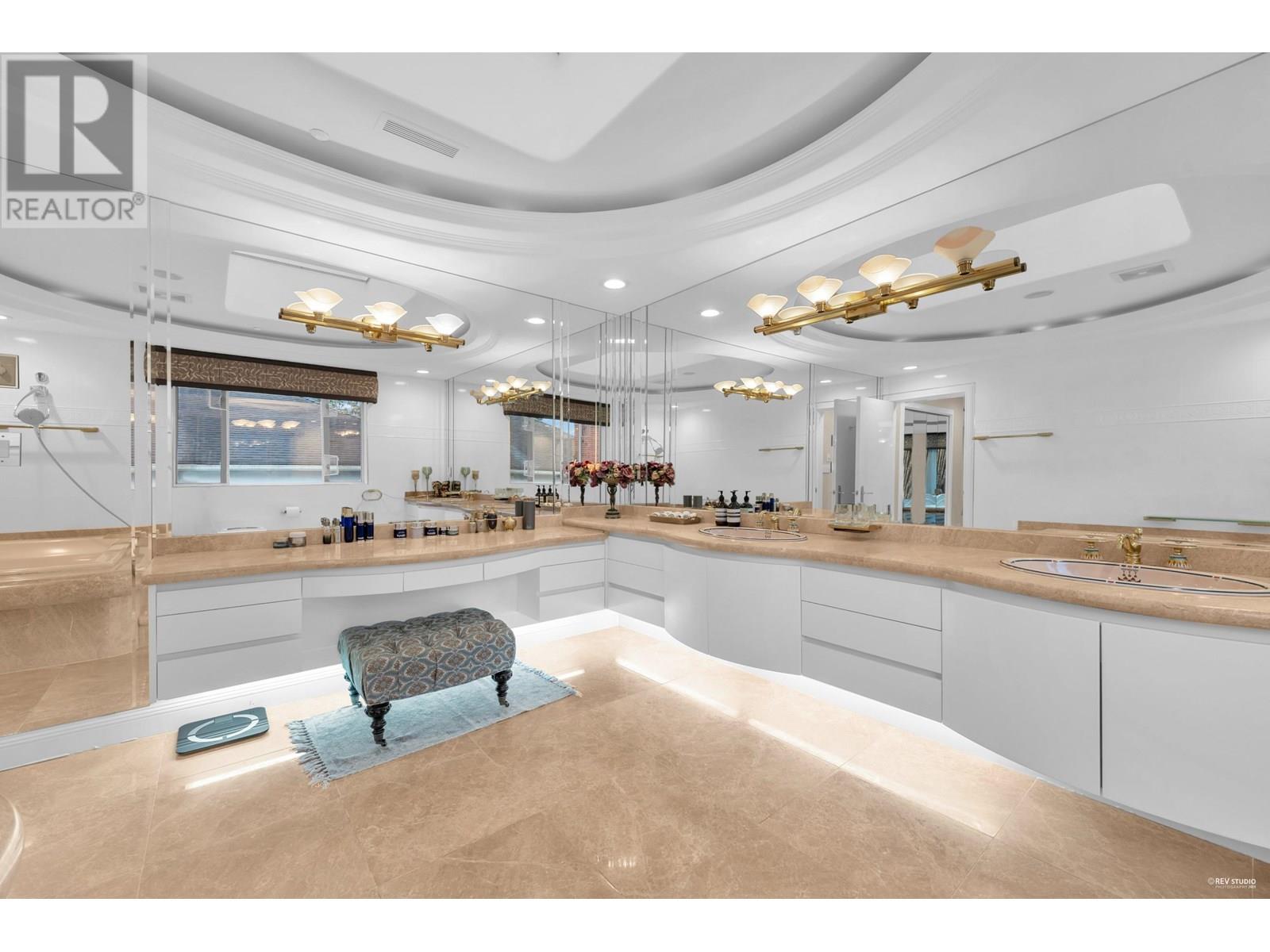 Listing Picture 12 of 31 : 6566 CHURCHILL STREET, Vancouver / 溫哥華 - 魯藝地產 Yvonne Lu Group - MLS Medallion Club Member