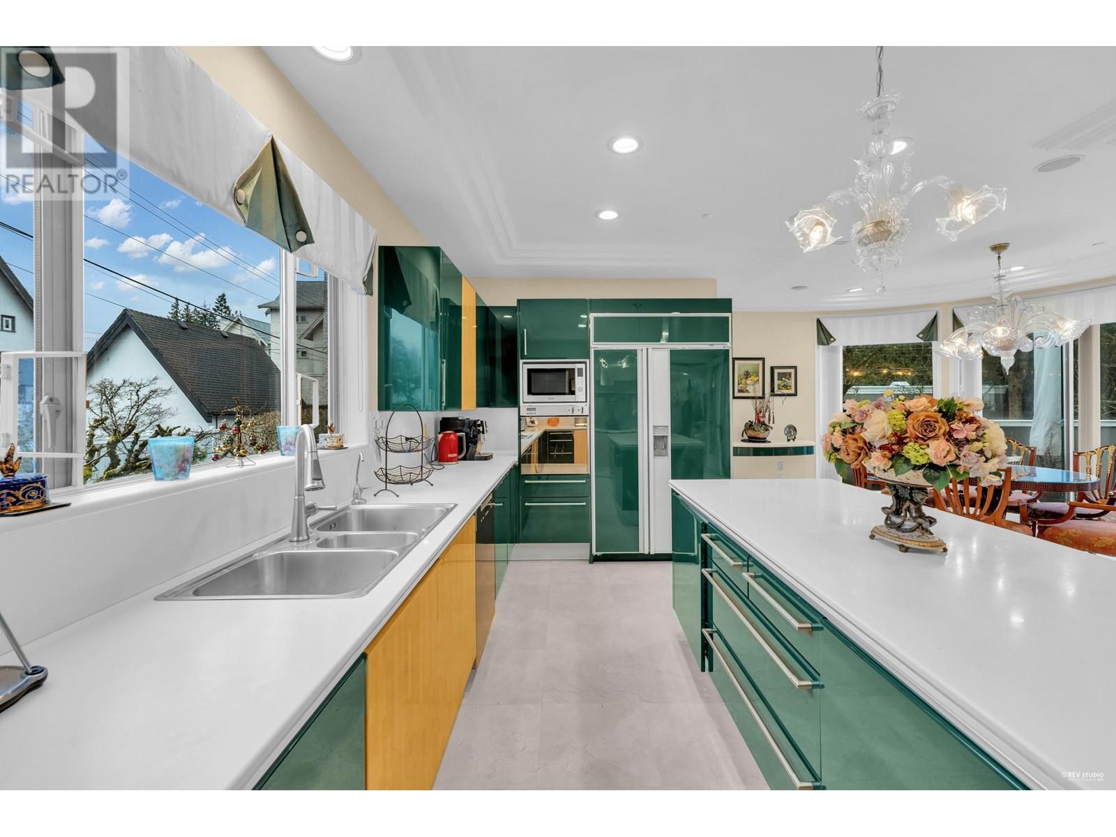 Listing Picture 8 of 31 : 6566 CHURCHILL STREET, Vancouver / 溫哥華 - 魯藝地產 Yvonne Lu Group - MLS Medallion Club Member