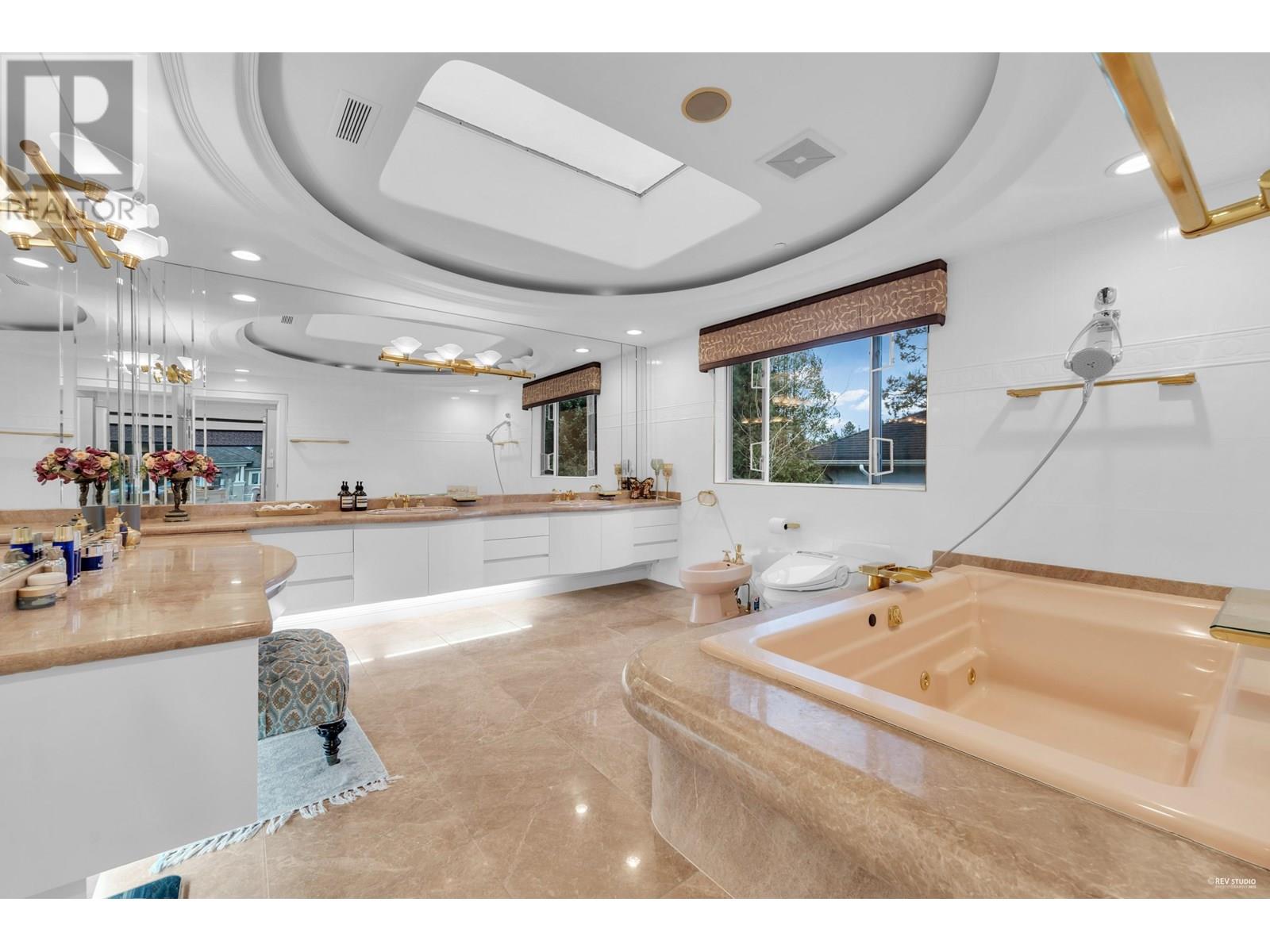 Listing Picture 11 of 31 : 6566 CHURCHILL STREET, Vancouver / 溫哥華 - 魯藝地產 Yvonne Lu Group - MLS Medallion Club Member