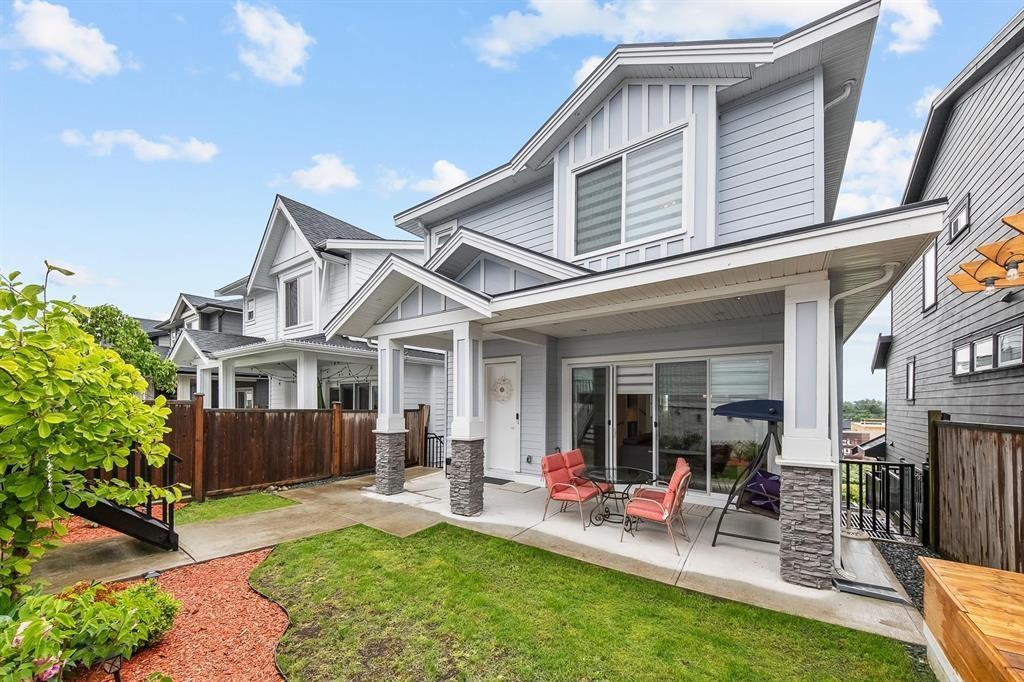 Property at 16737 16 AVENUE image 5
