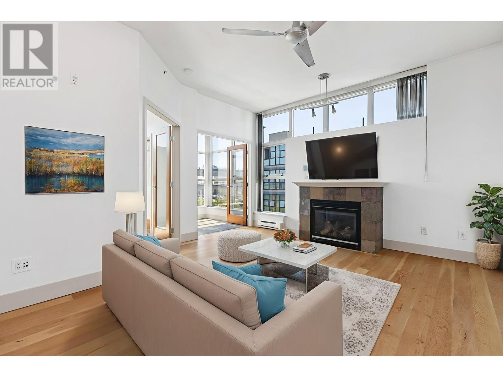 423 8988 HUDSON STREET, Vancouver, British Columbia