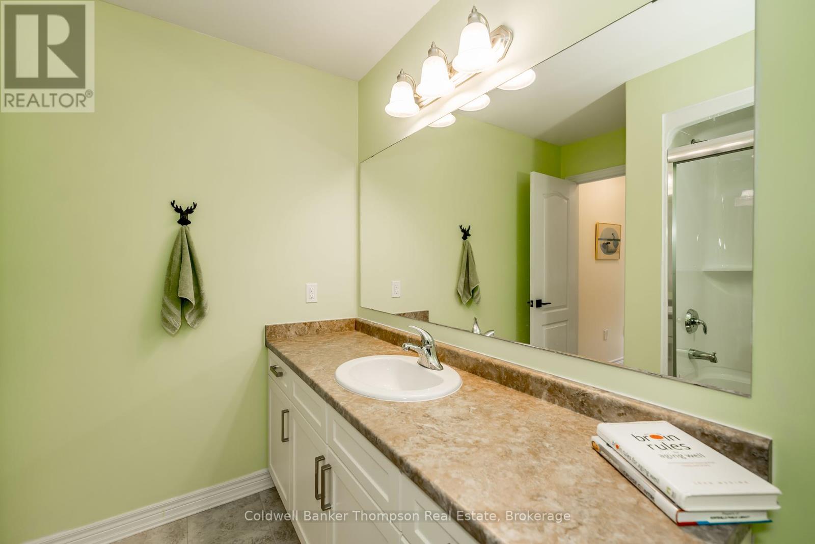 36 Spalding Crescent, Huntsville, Ontario  P1H 1C9 - Photo 26 - X12305554