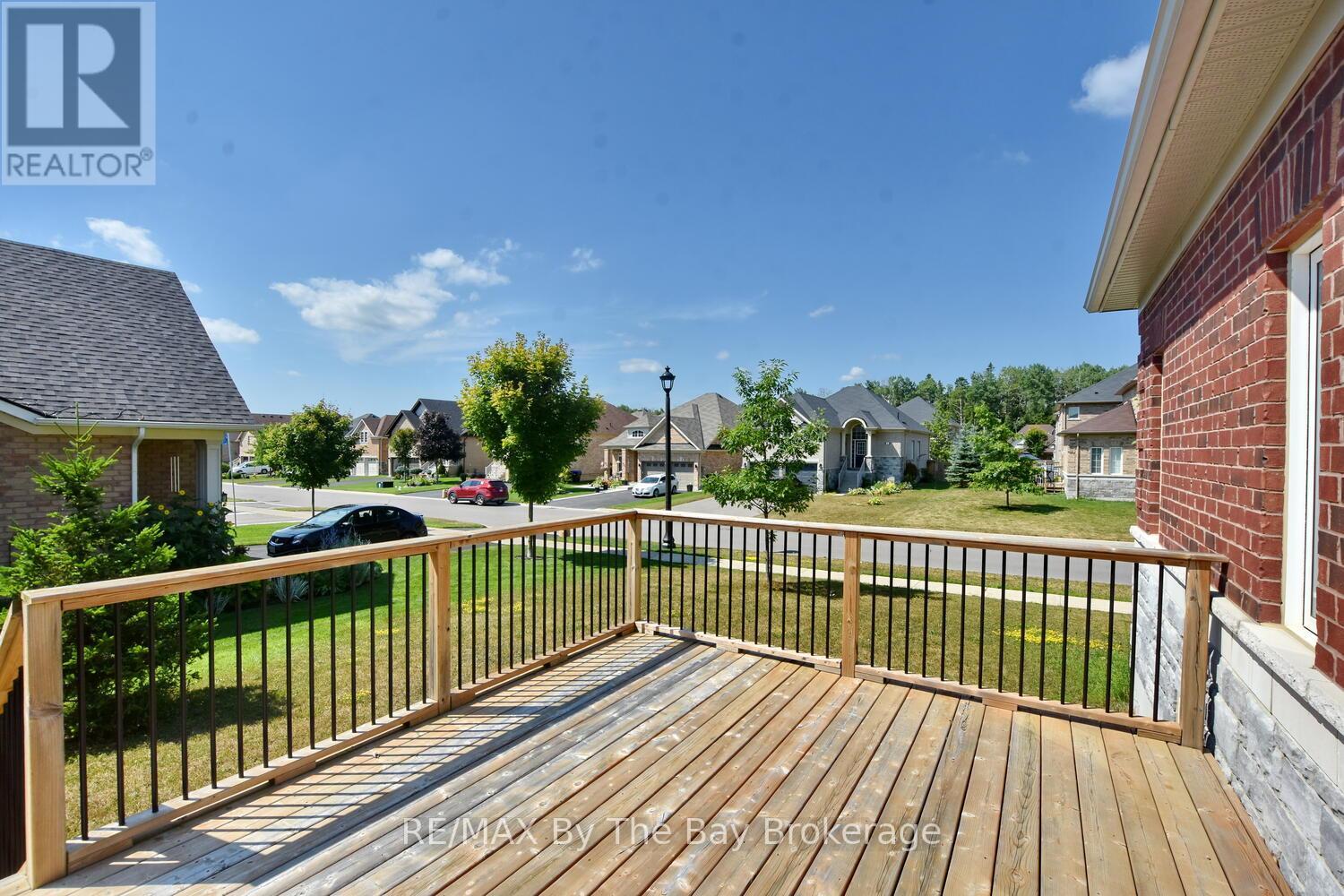 52 Pearl Street, Wasaga Beach, Ontario  L9Z 0G8 - Photo 40 - S12313704