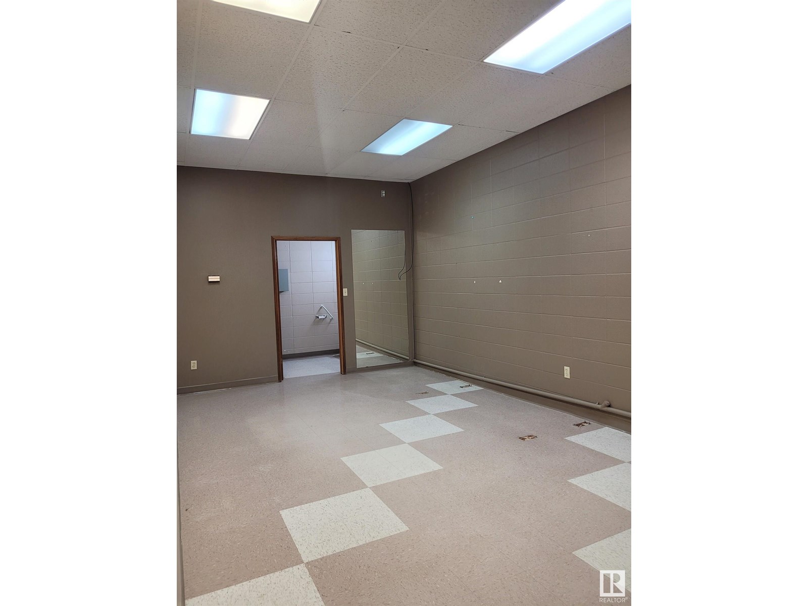 11834 111 Av Nw, Edmonton, Alberta  T5G 0E1 - Photo 3 - E4446803