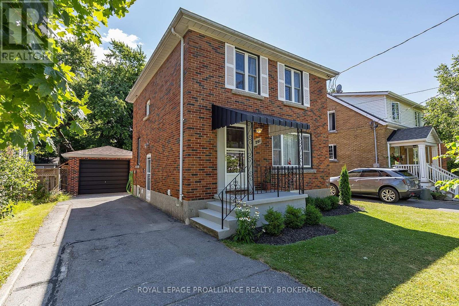 201 Willingdon Avenue, Kingston, Ontario  K7L 4H9 - Photo 3 - X12313726