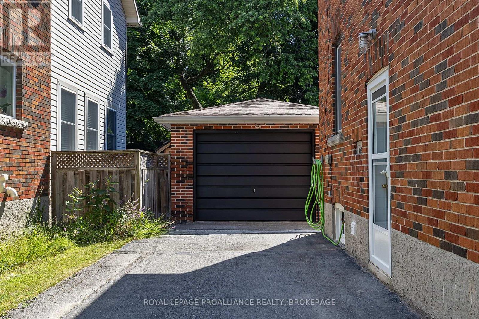 201 Willingdon Avenue, Kingston, Ontario  K7L 4H9 - Photo 6 - X12313726