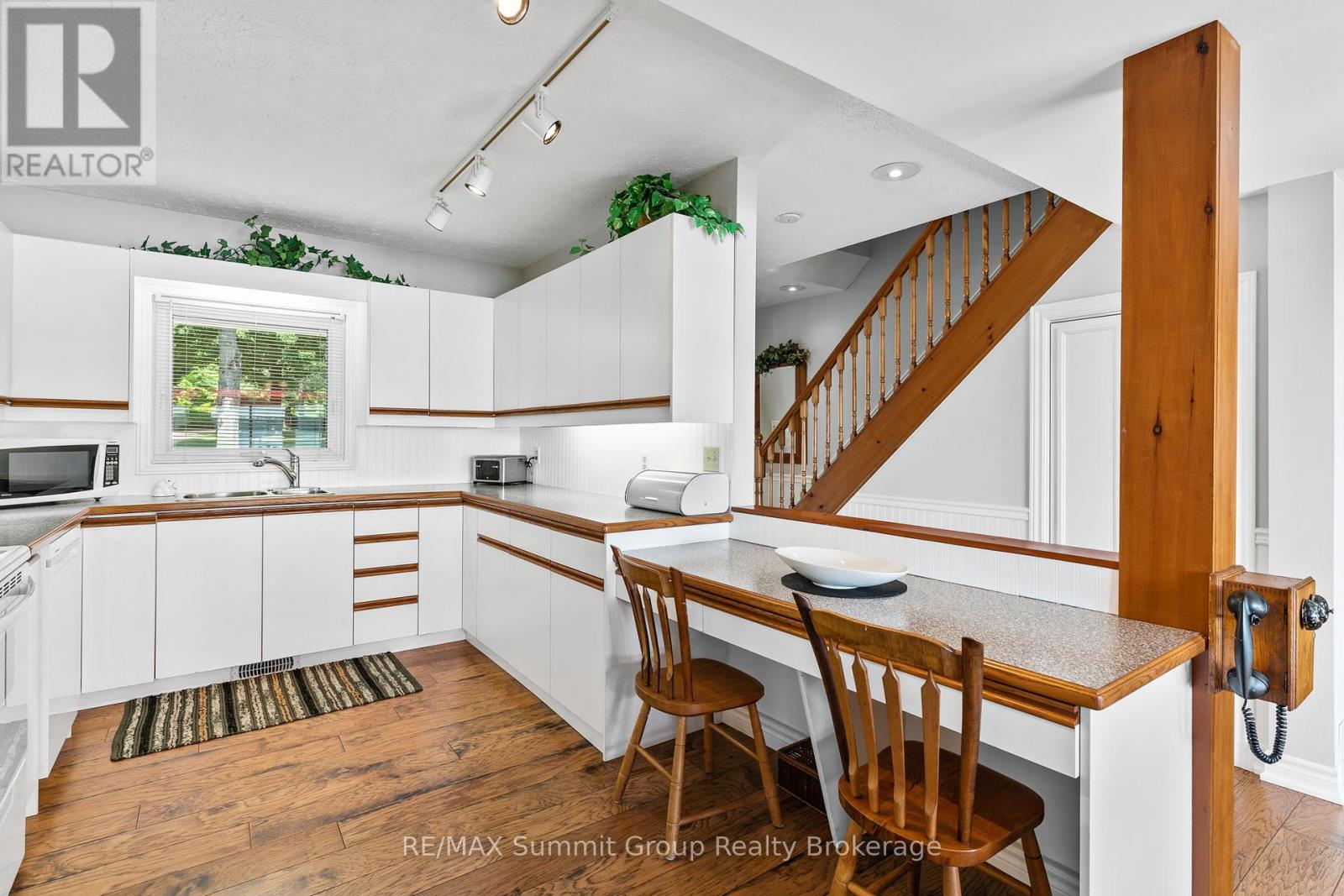 221 Point Road, Grey Highlands, Ontario  N0C 1E0 - Photo 15 - X12313668