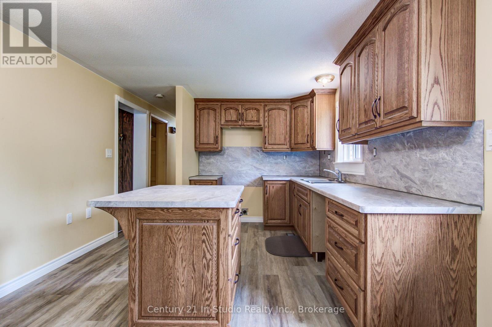 1116 Milne Drive, Kincardine, Ontario  N2Z 1X4 - Photo 15 - X12313700