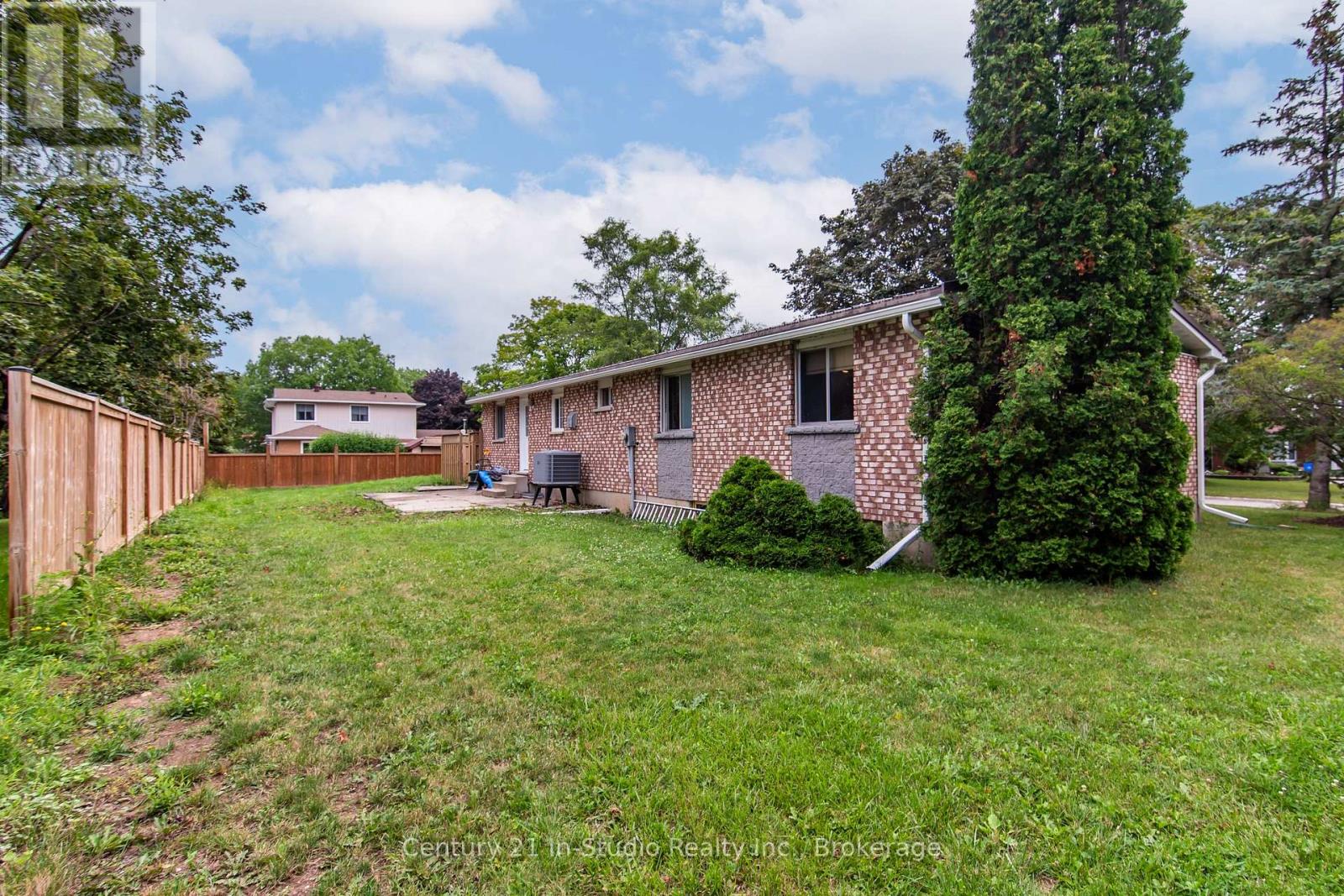 1116 Milne Drive, Kincardine, Ontario  N2Z 1X4 - Photo 4 - X12313700