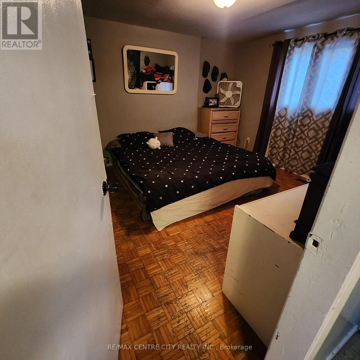 1687 Ernest Avenue, London South, Ontario  N6E 2S3 - Photo 7 - X12313760