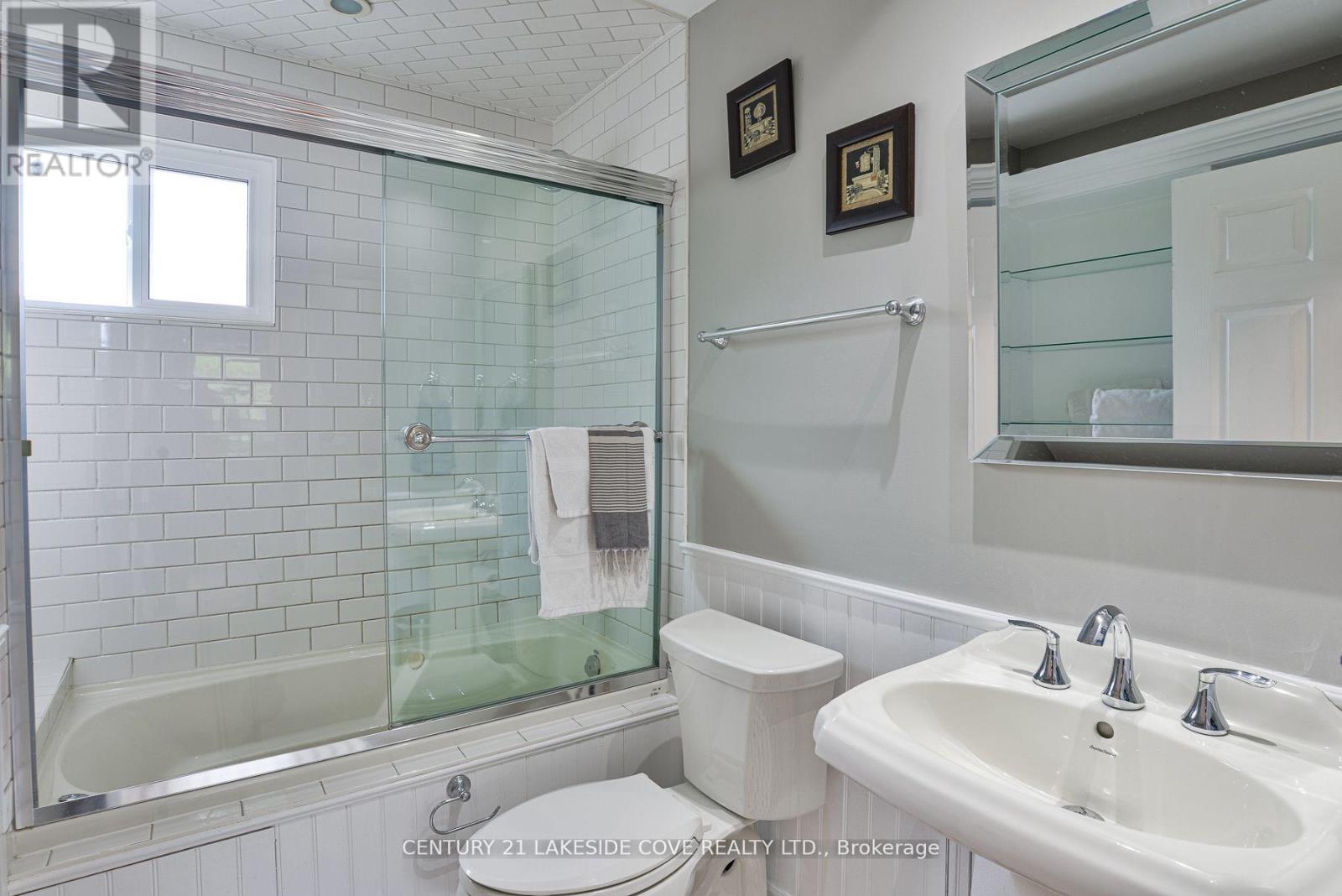 7712 Oak Point Road S, Ramara, Ontario  L0K 2B0 - Photo 21 - S12313608
