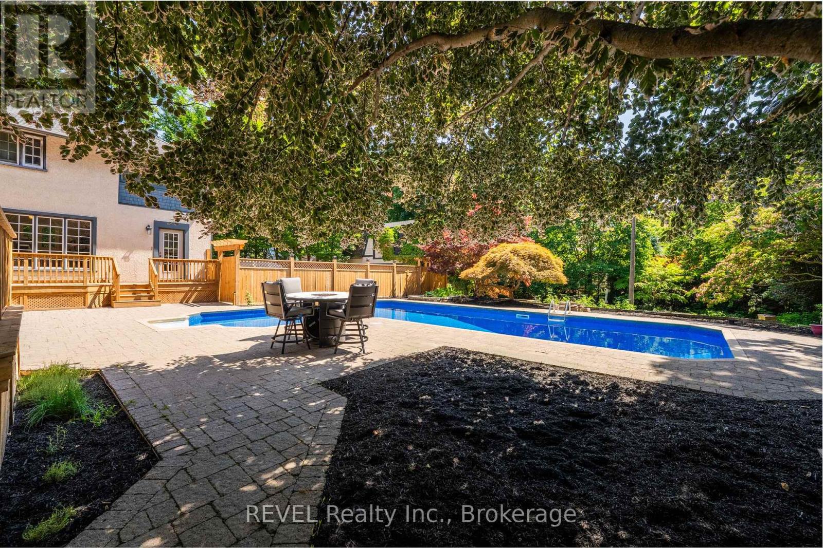 166 Queen Street, Niagara-On-The-Lake, Ontario  L0S 1J0 - Photo 42 - X12313748