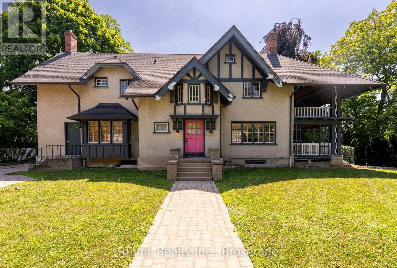 Property at 166 QUEEN STREET image 5