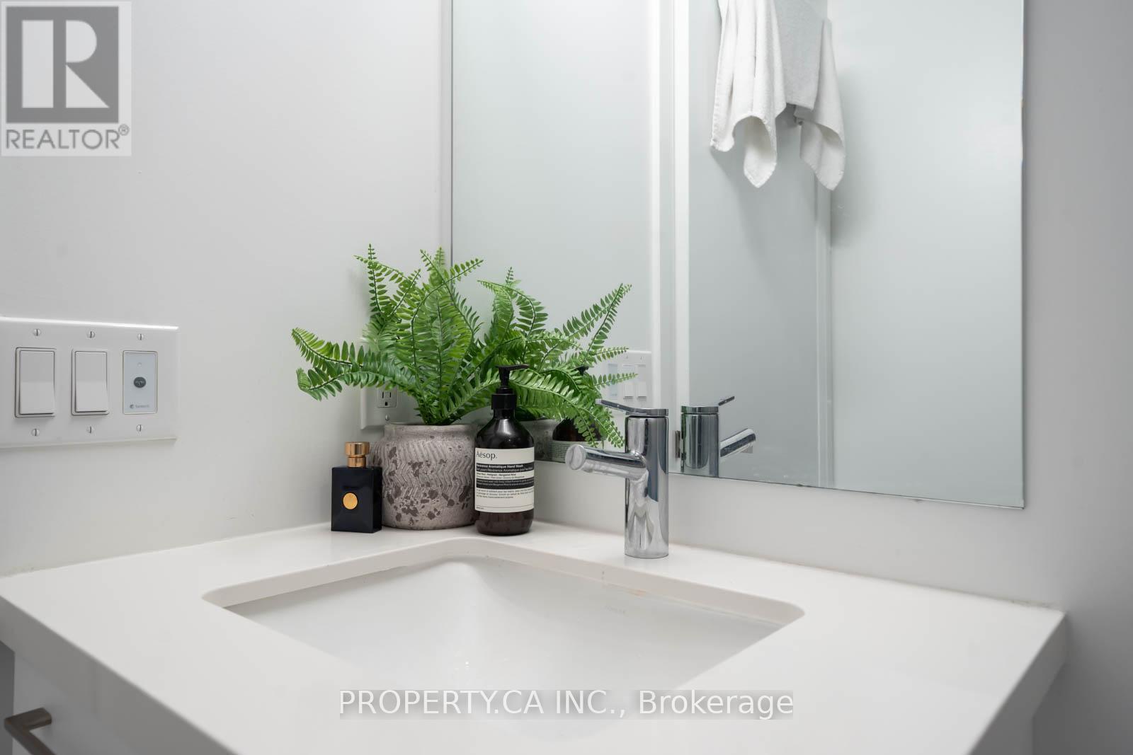 303 - 33 Frederick Todd Way, Toronto, Ontario  M4G 0C9 - Photo 16 - C12313745