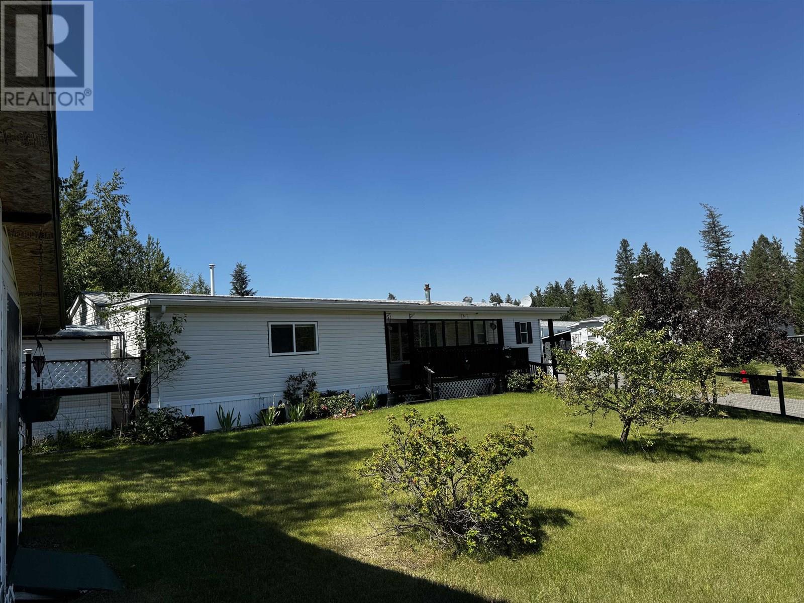 Property at 21 208 8TH STREET image 3