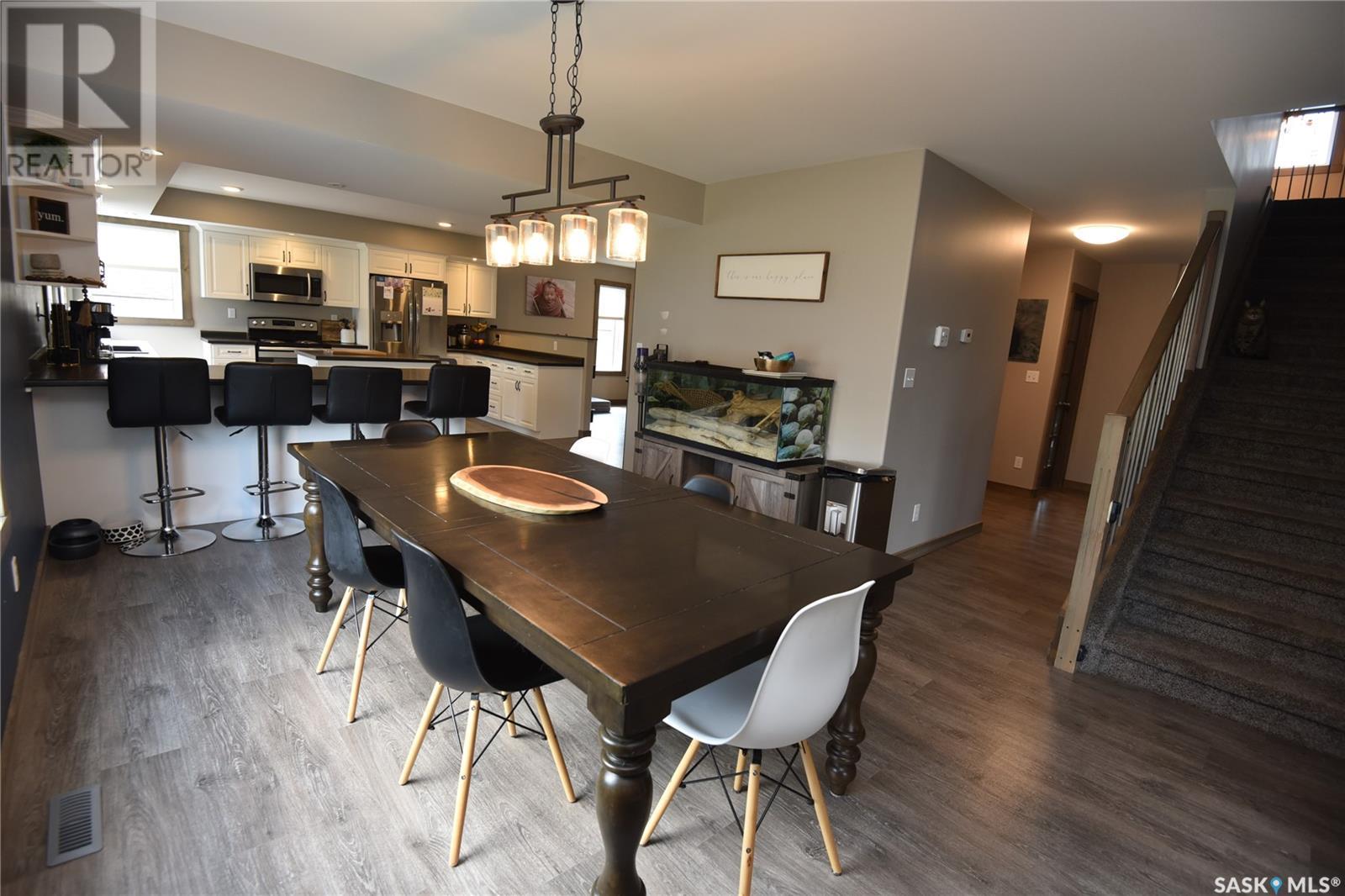 213 3rd Street N, Nipawin, Saskatchewan  S0E 1E0 - Photo 18 - SK014103