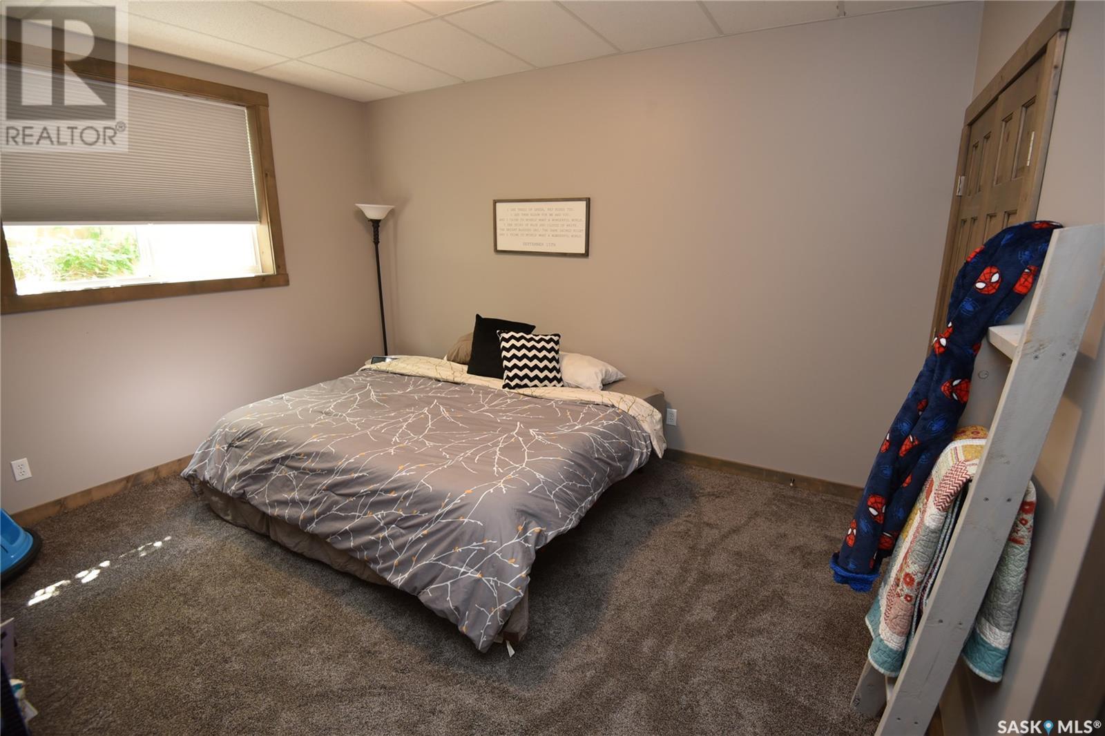 213 3rd Street N, Nipawin, Saskatchewan  S0E 1E0 - Photo 36 - SK014103