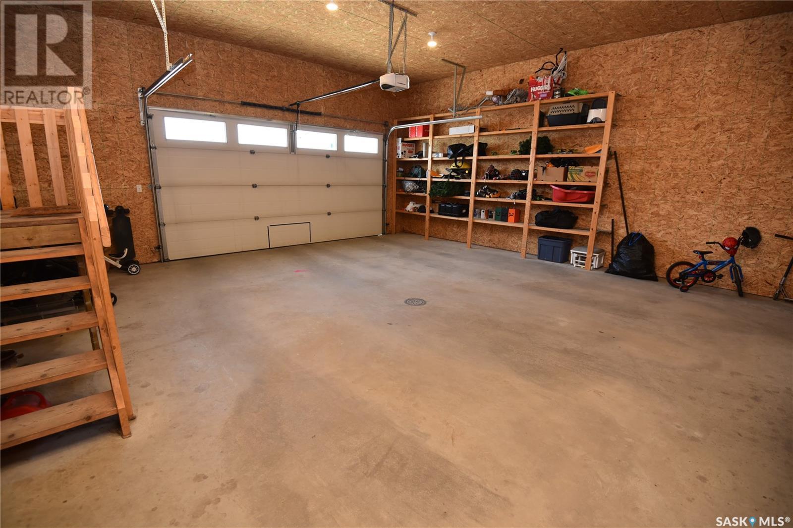213 3rd Street N, Nipawin, Saskatchewan  S0E 1E0 - Photo 40 - SK014103