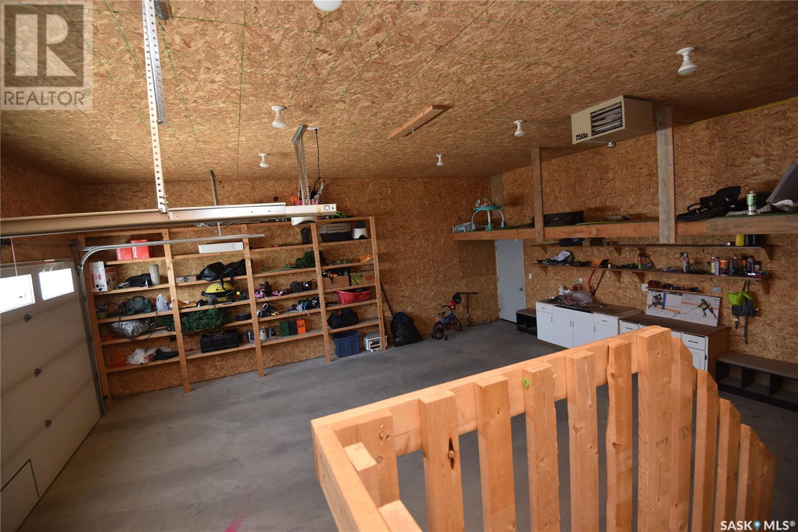213 3rd Street N, Nipawin, Saskatchewan  S0E 1E0 - Photo 42 - SK014103