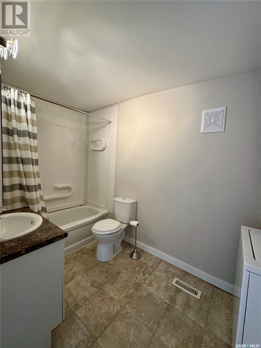 505 Churchill Street, Hudson Bay, Saskatchewan  S0E 0Y0 - Photo 12 - SK013990