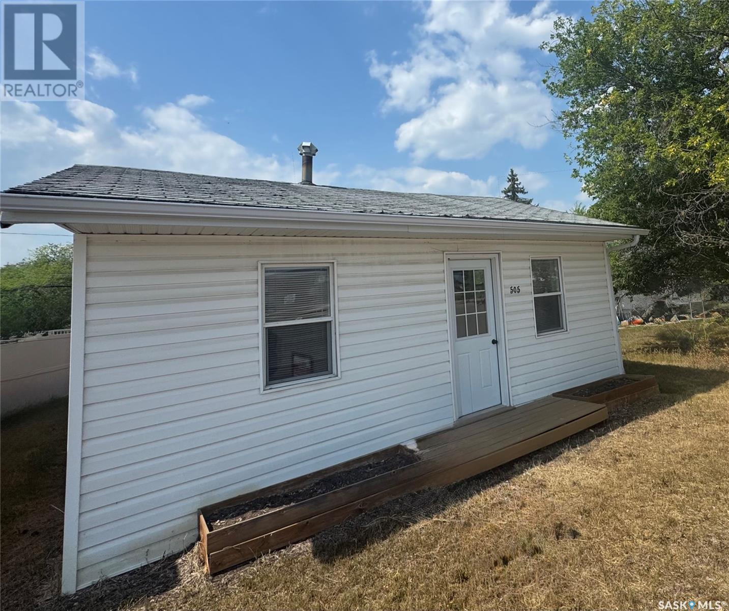 505 Churchill Street, Hudson Bay, Saskatchewan  S0E 0Y0 - Photo 2 - SK013990